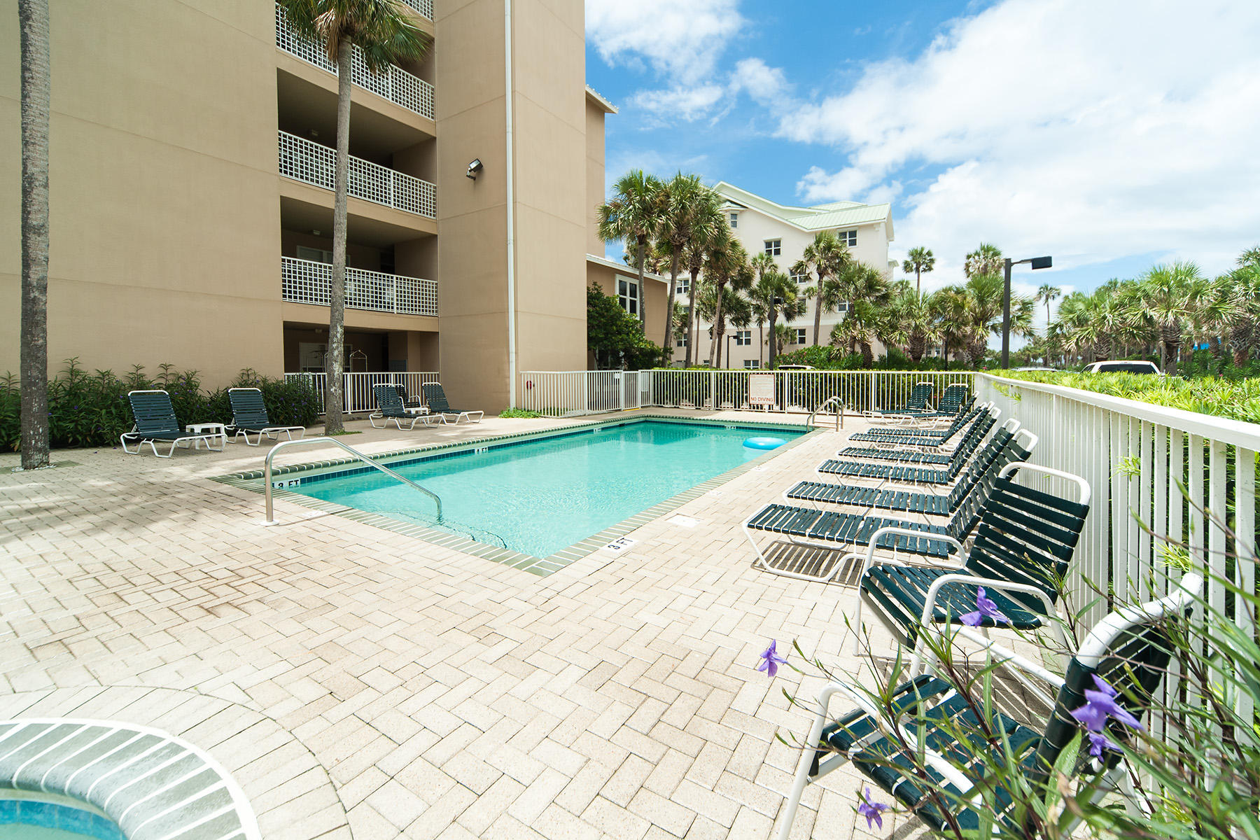 EMERALD DUNES CONDO - Residential