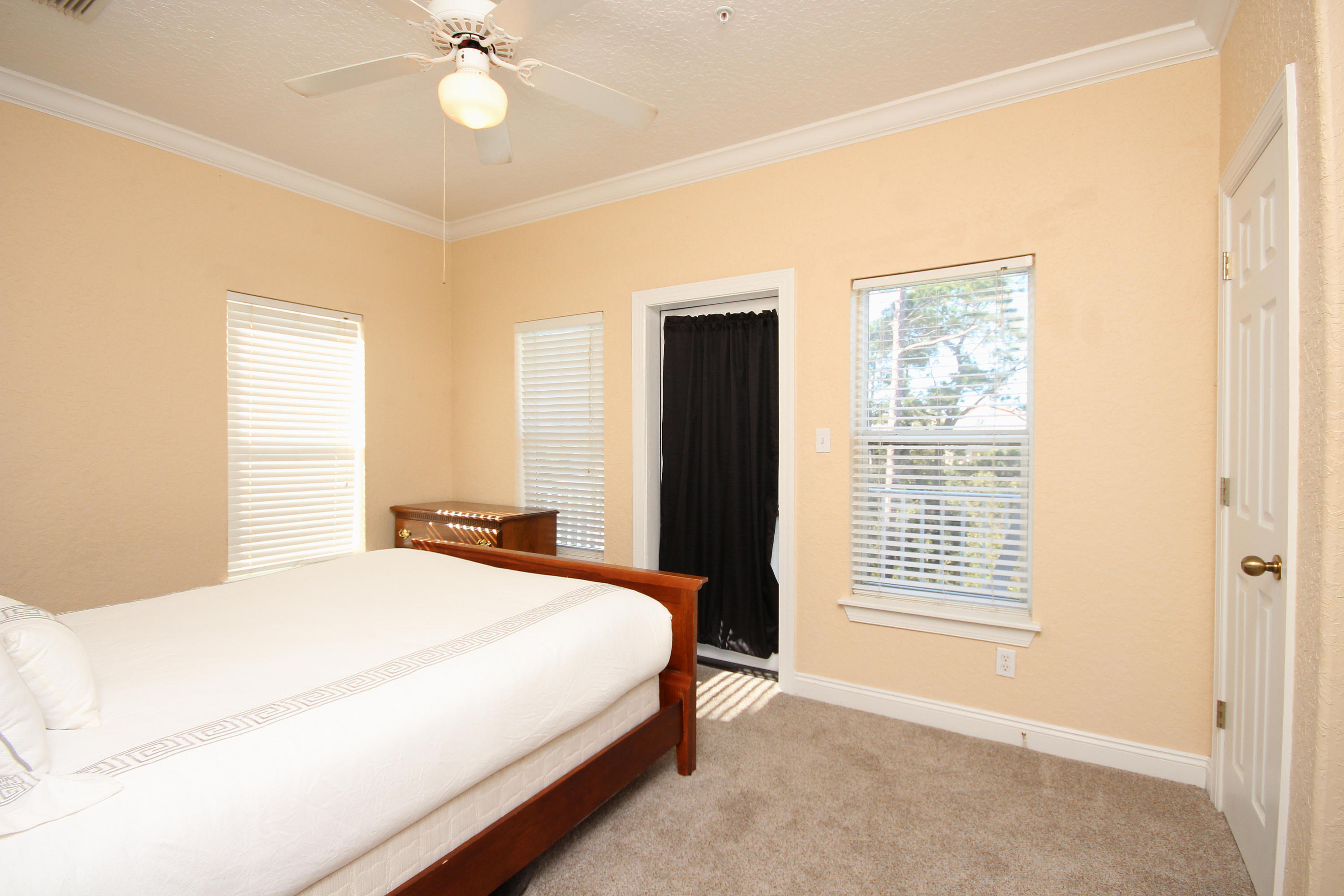 COURTYARD AT GULF PLACE - Residential