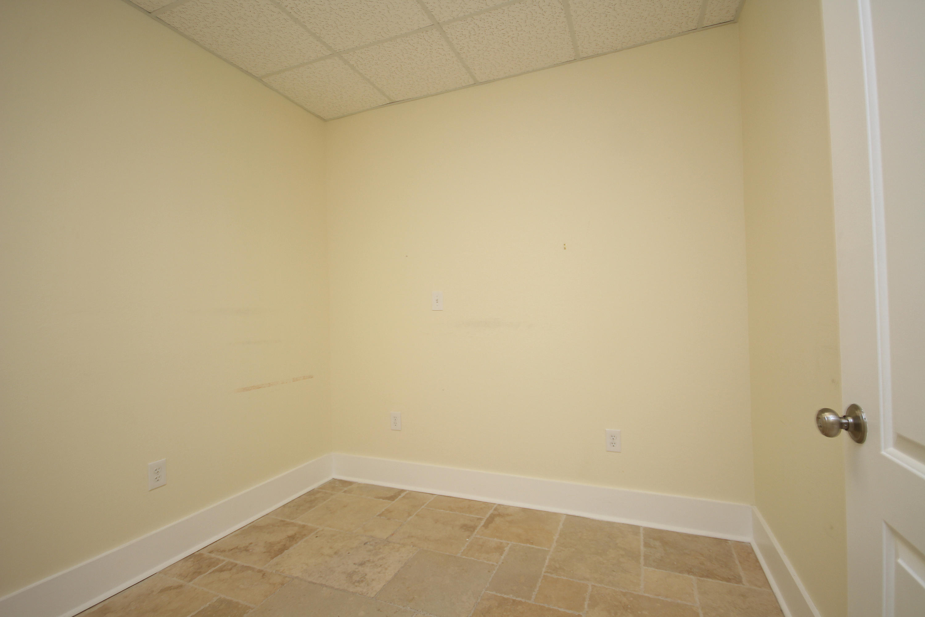 COURTYARD AT GULF PLACE - Residential