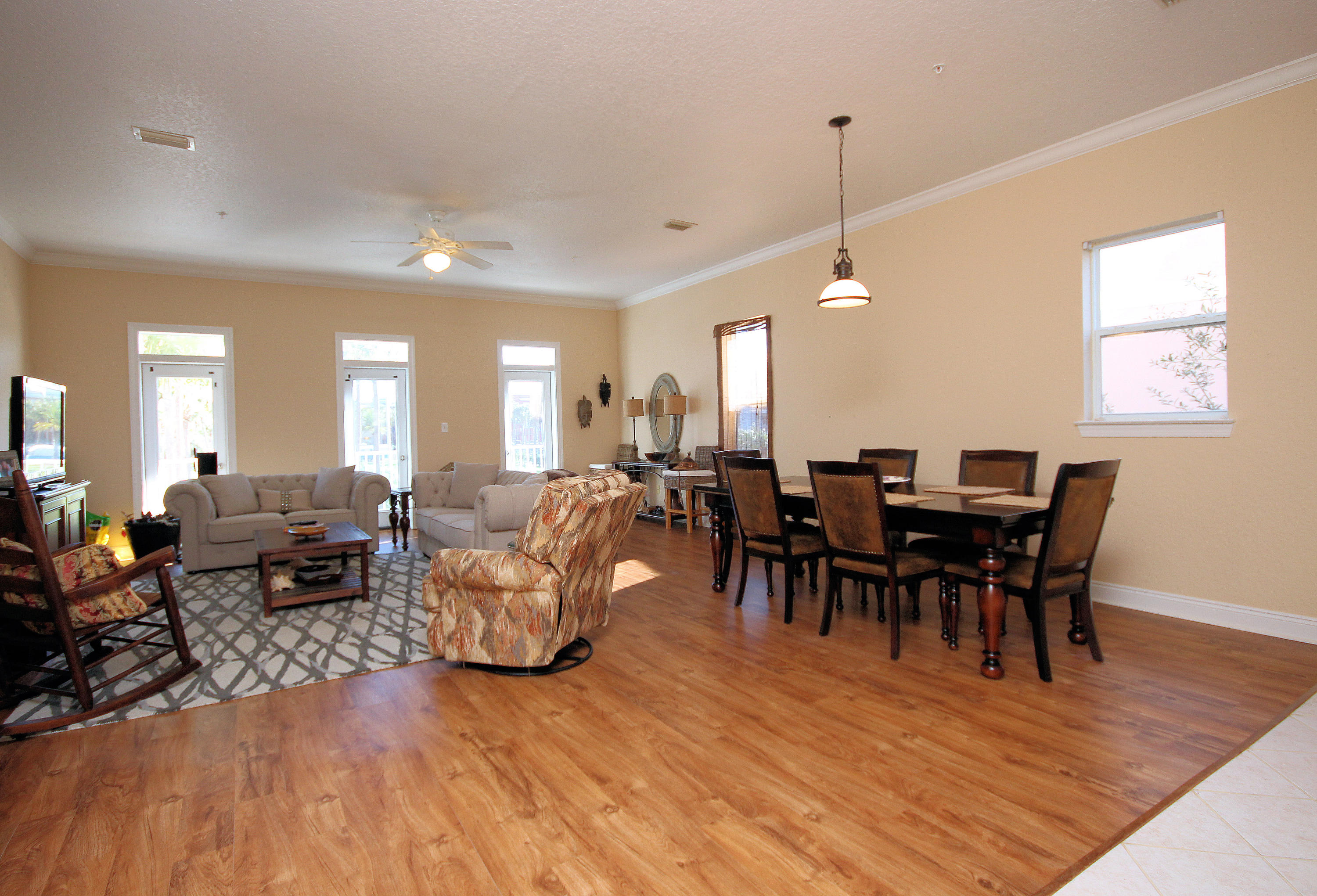 COURTYARD AT GULF PLACE - Residential