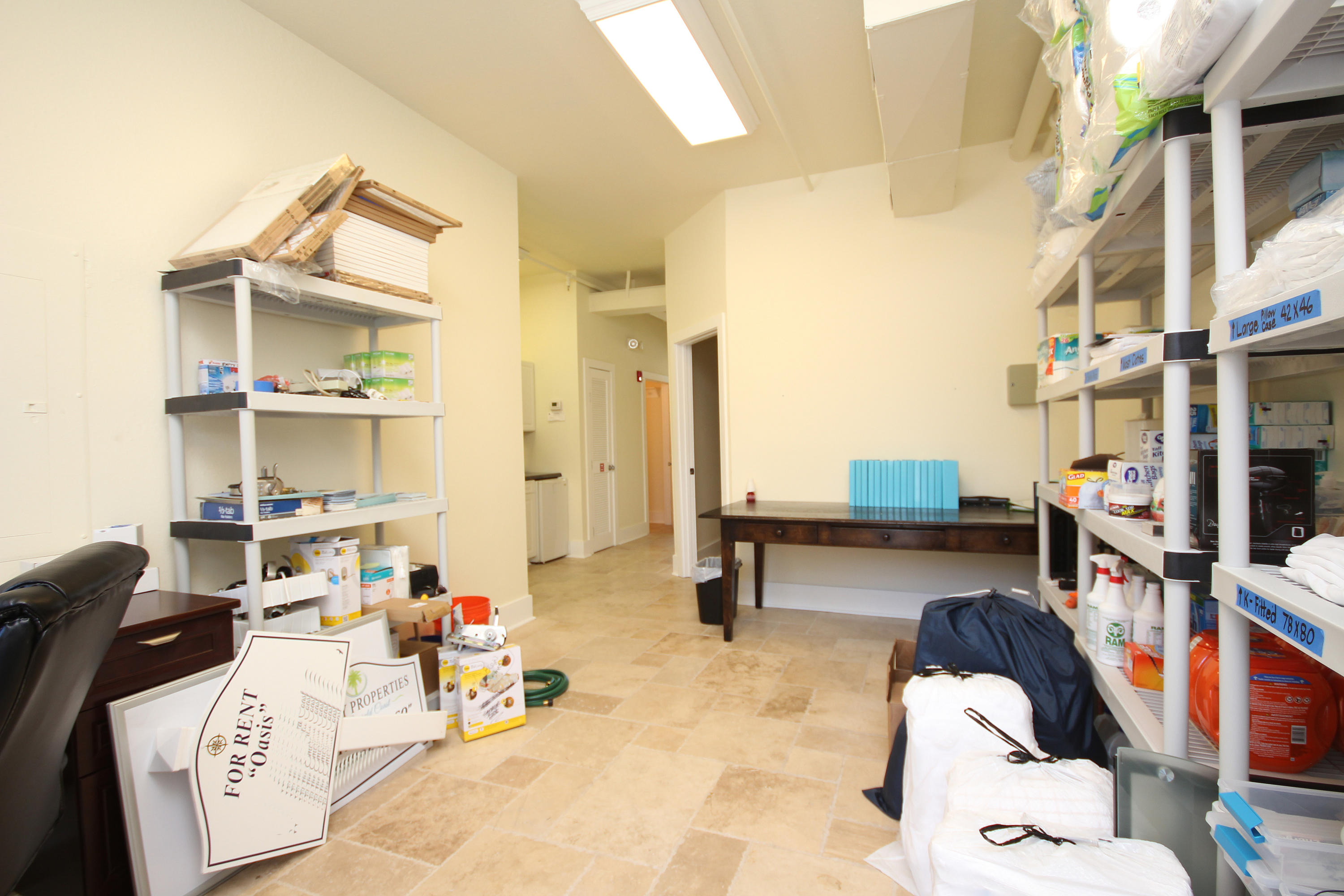 COURTYARD AT GULF PLACE - Residential