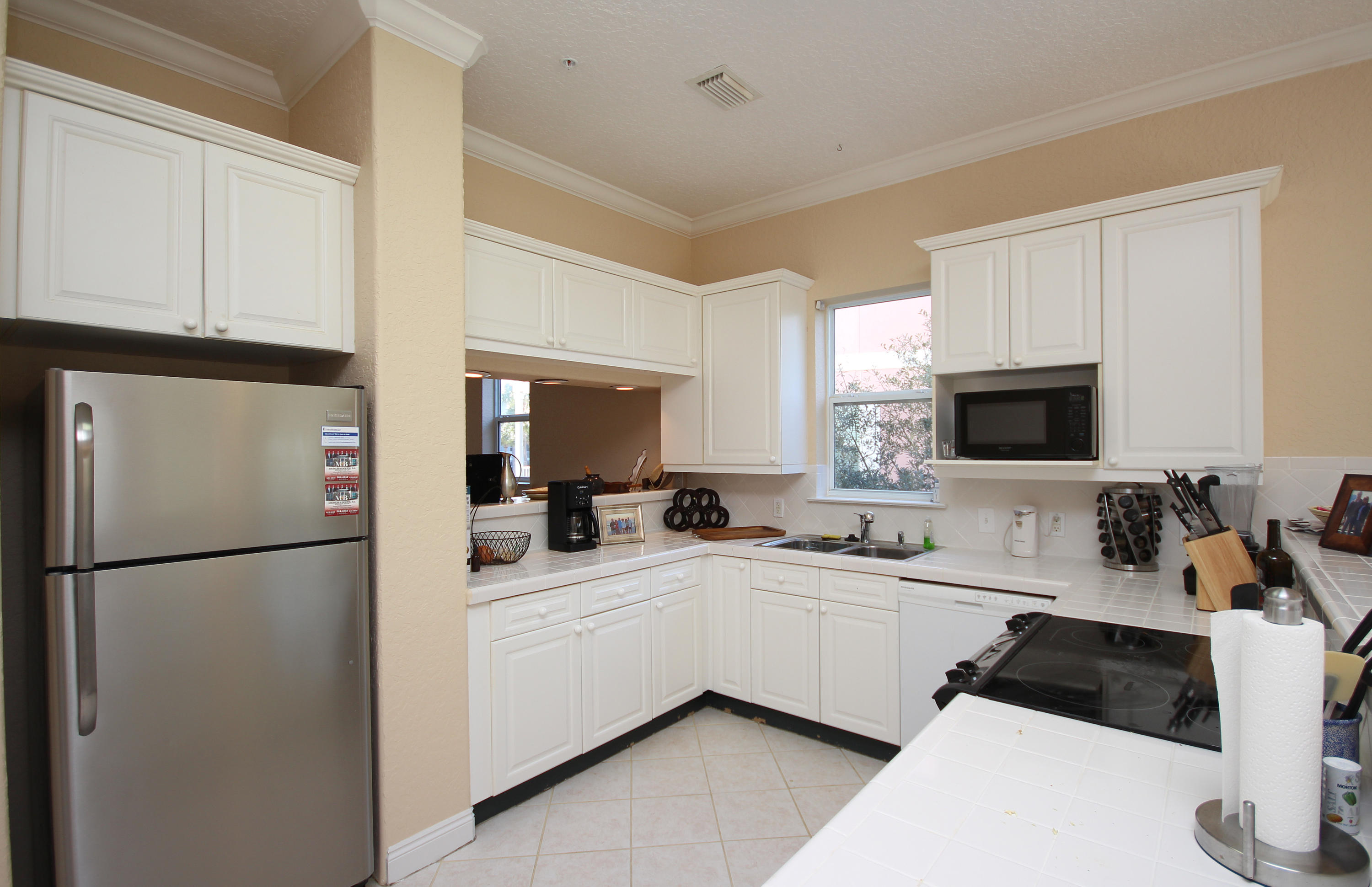 COURTYARD AT GULF PLACE - Residential