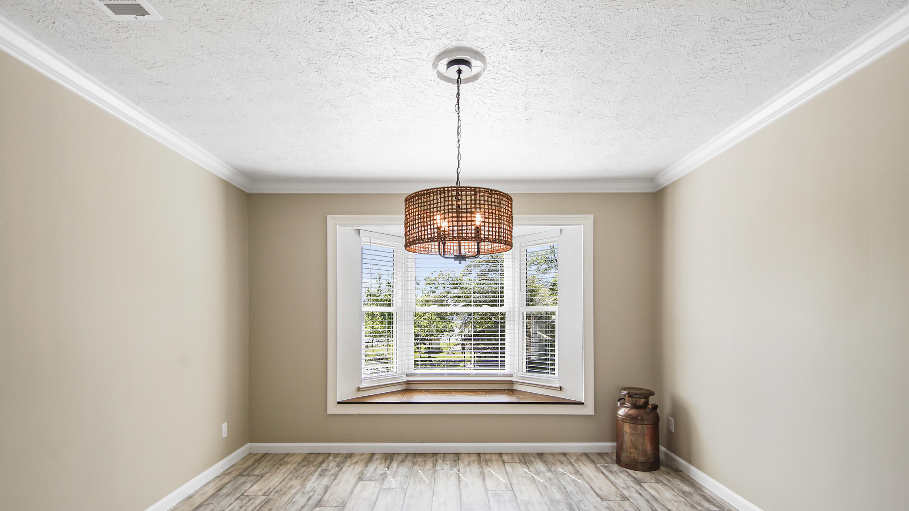 DEERPOINT ESTATES - Residential