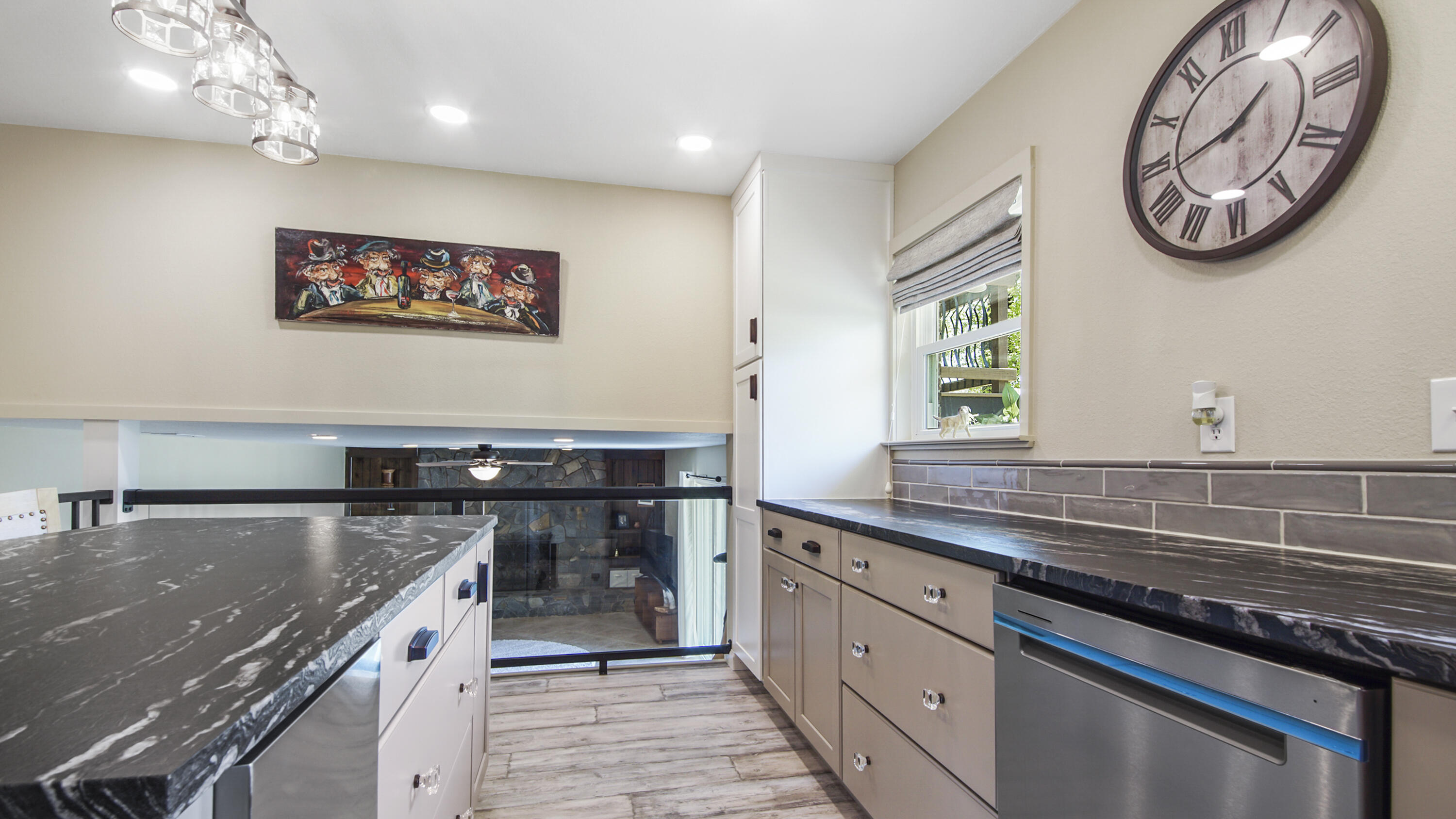 DEERPOINT ESTATES - Residential