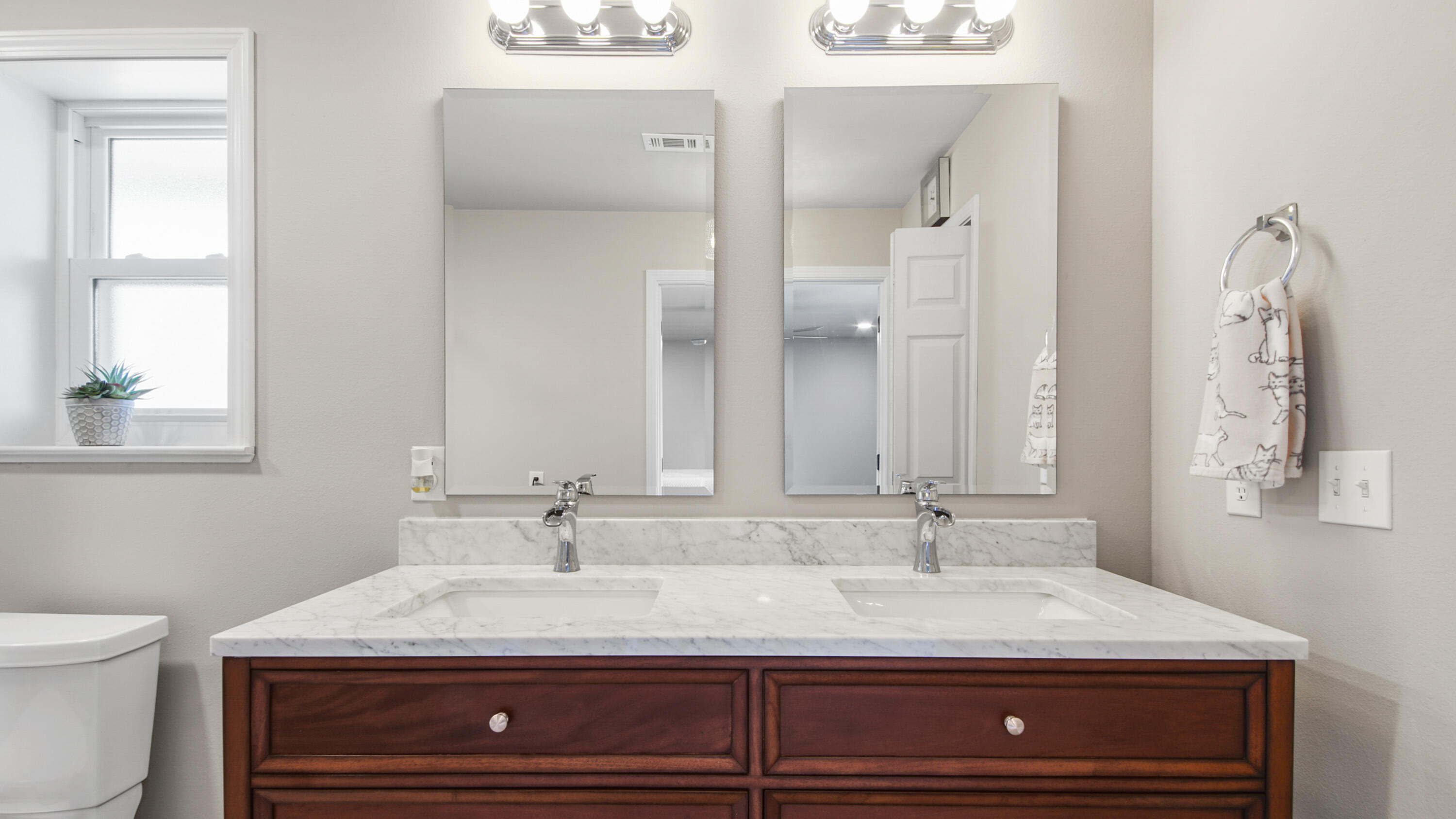 DEERPOINT ESTATES - Residential