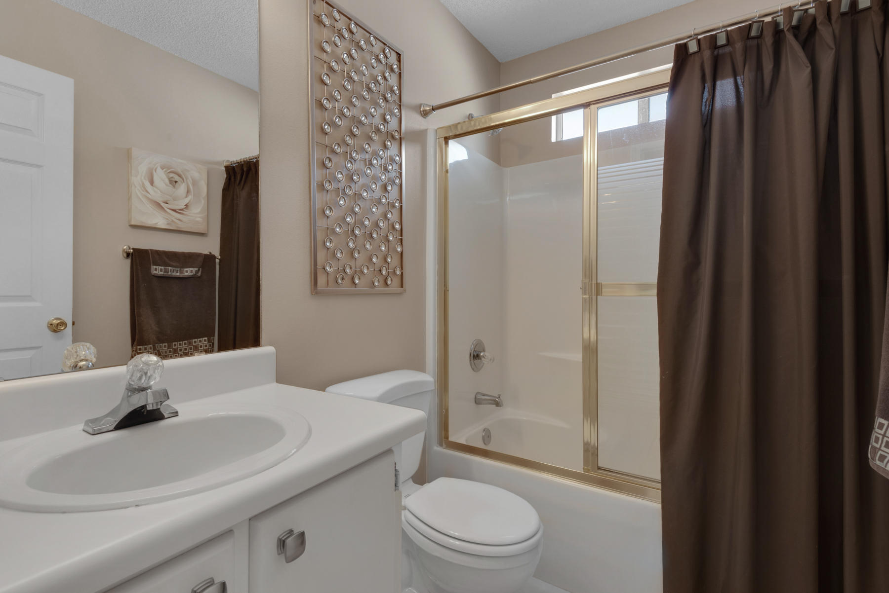 EMERALD ESTATES - Residential