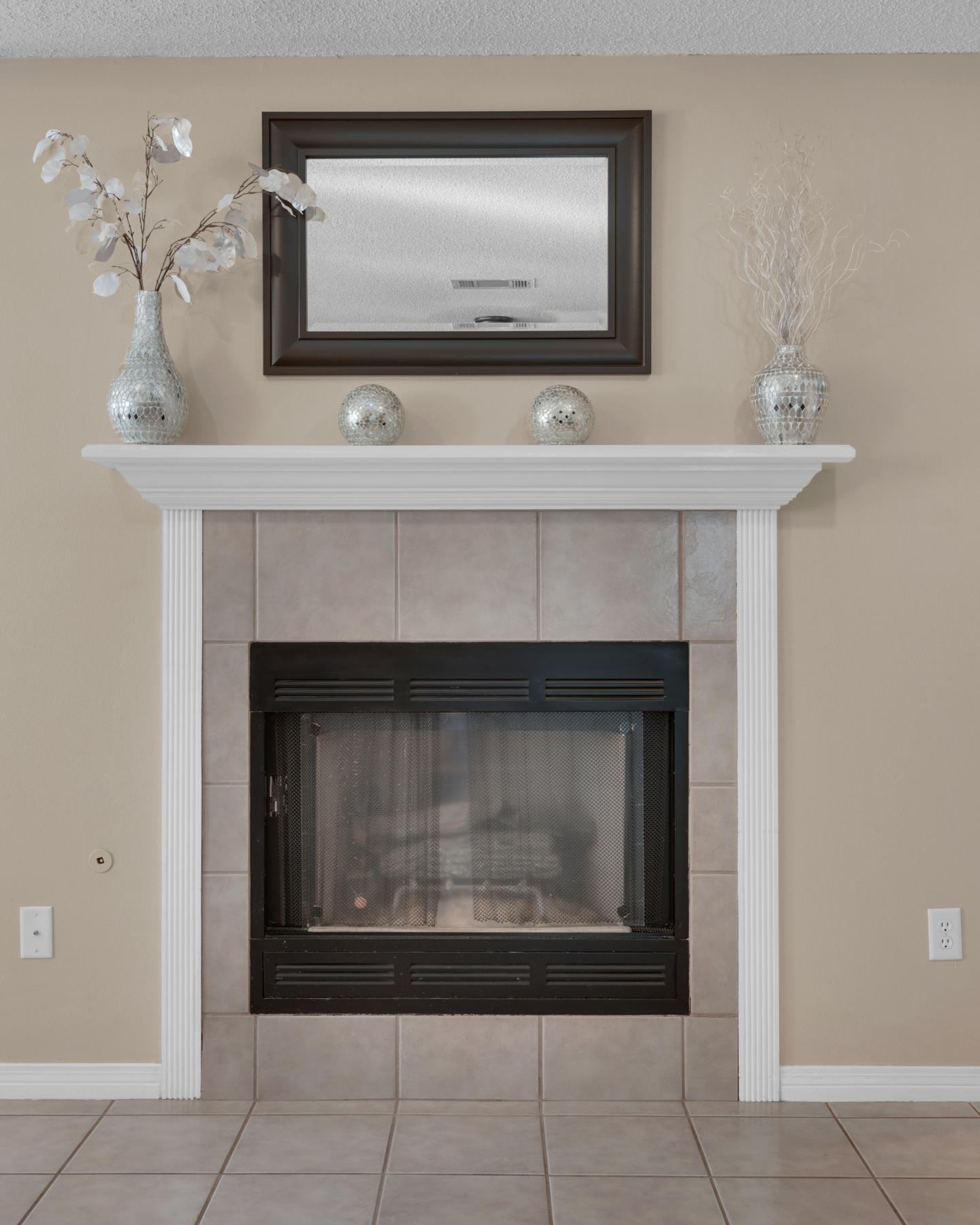 EMERALD ESTATES - Residential