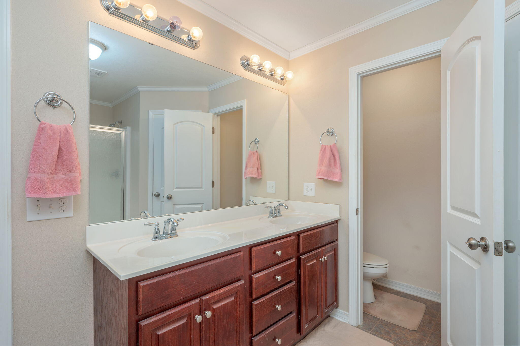 PINE VIEW - Residential