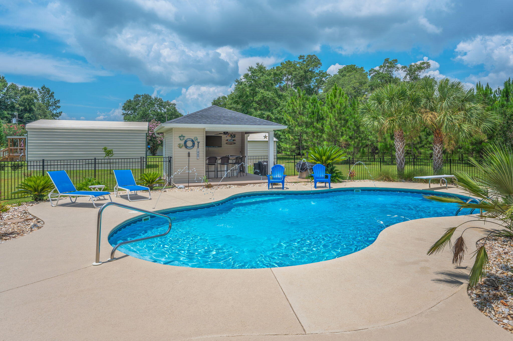 PINE VIEW - Residential