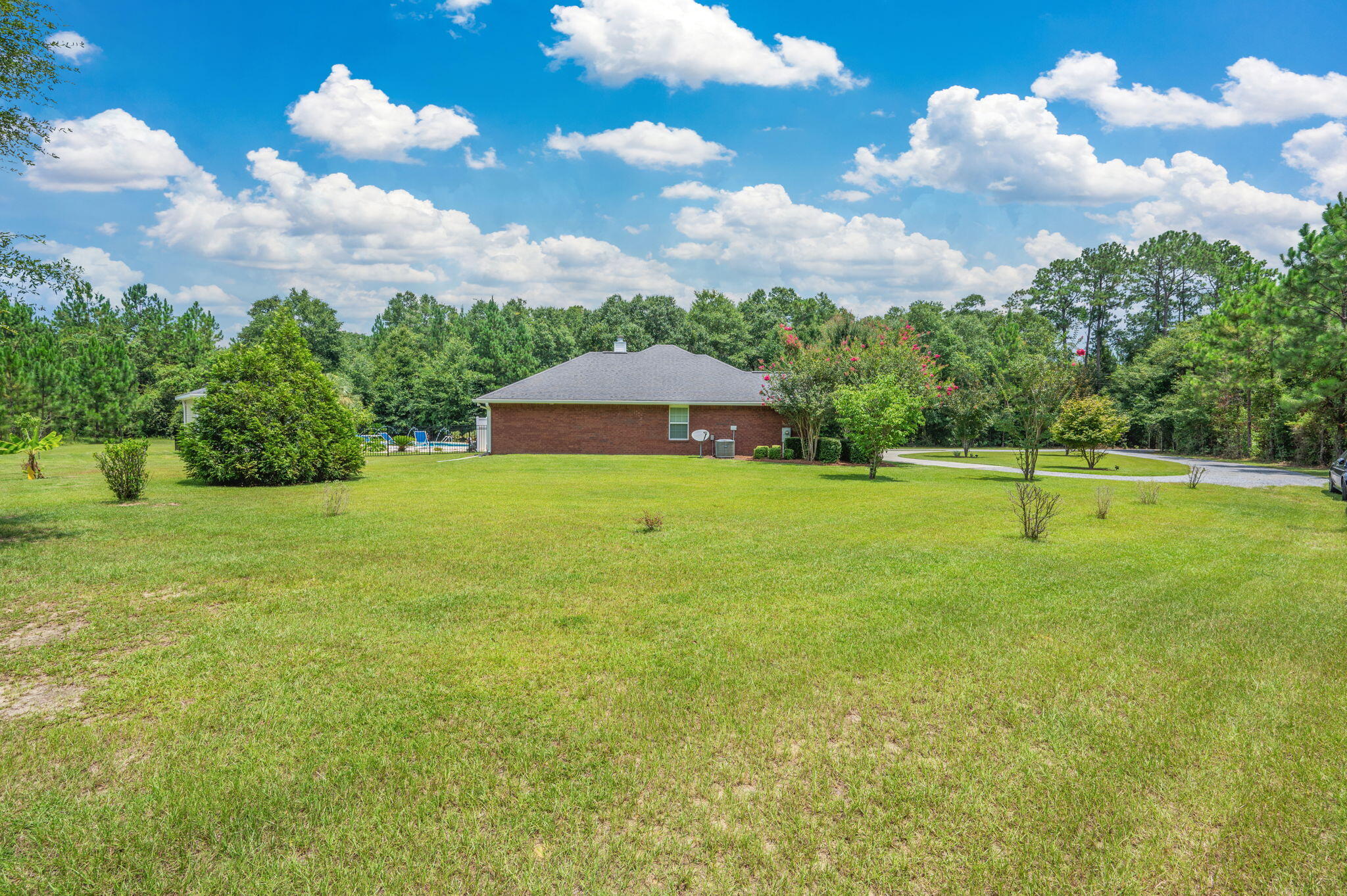 PINE VIEW - Residential