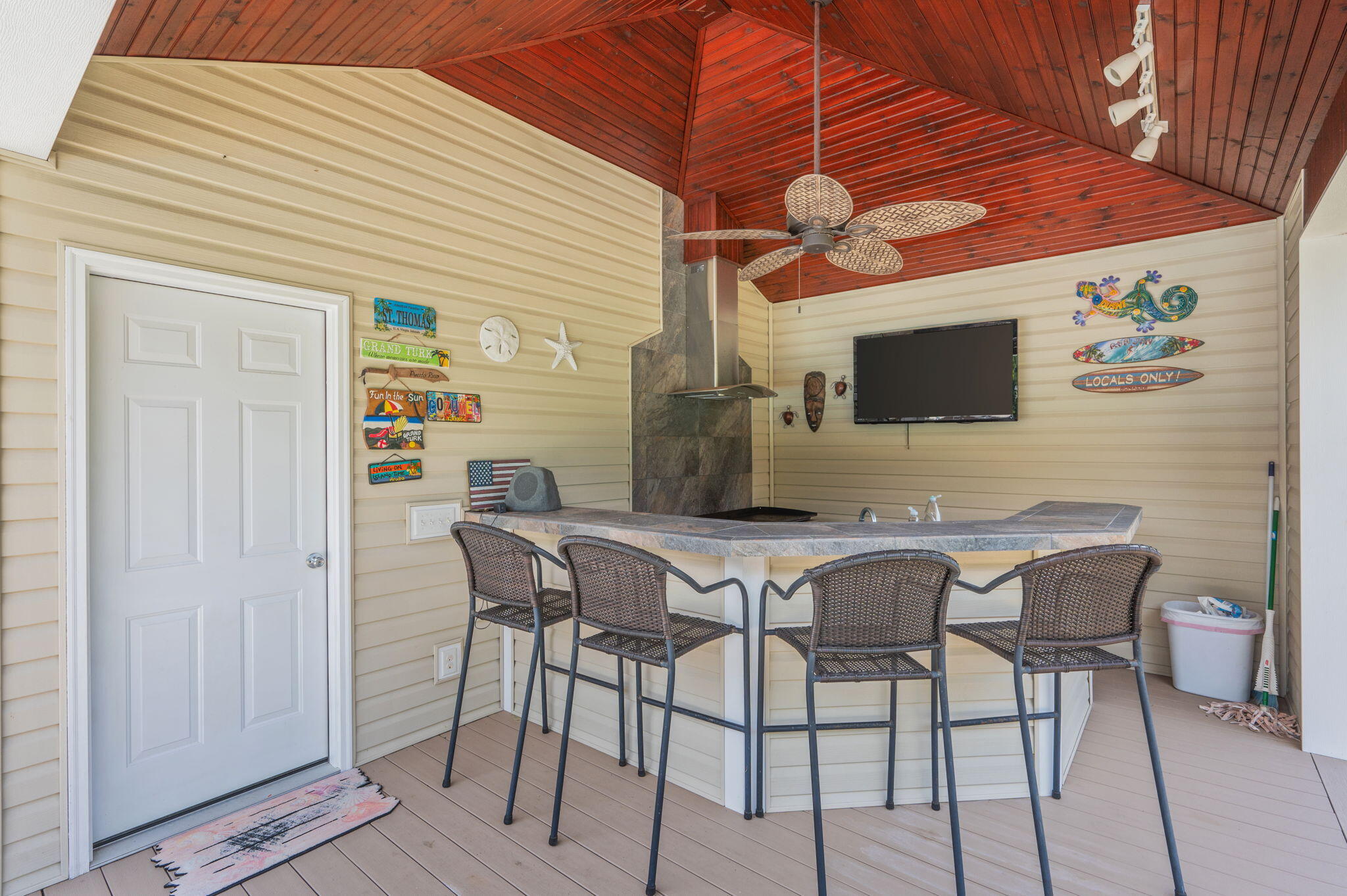 PINE VIEW - Residential