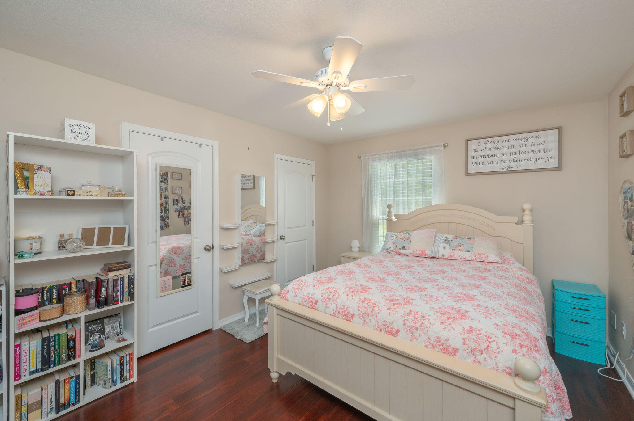 PINE VIEW - Residential