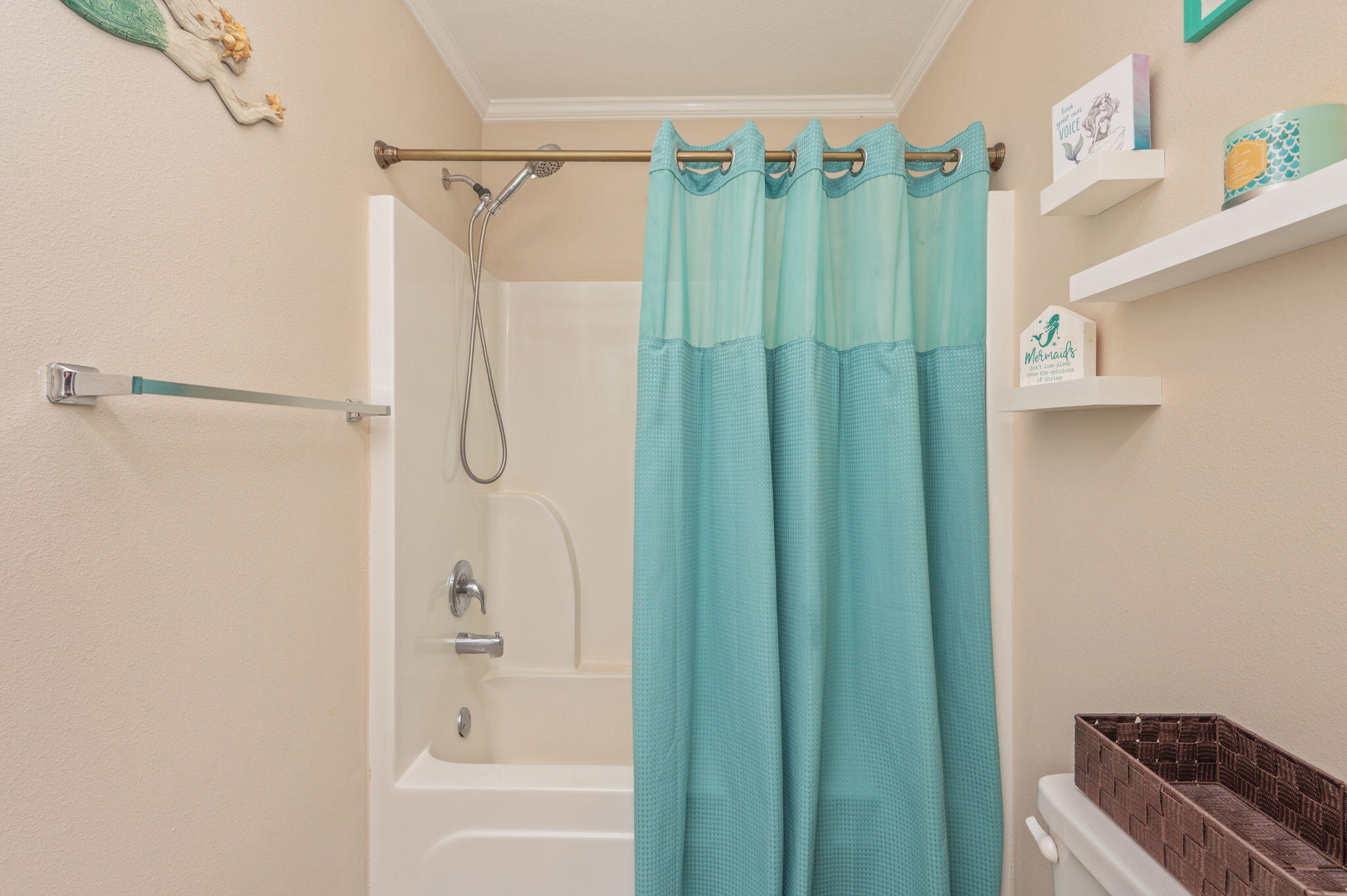 PINE VIEW - Residential