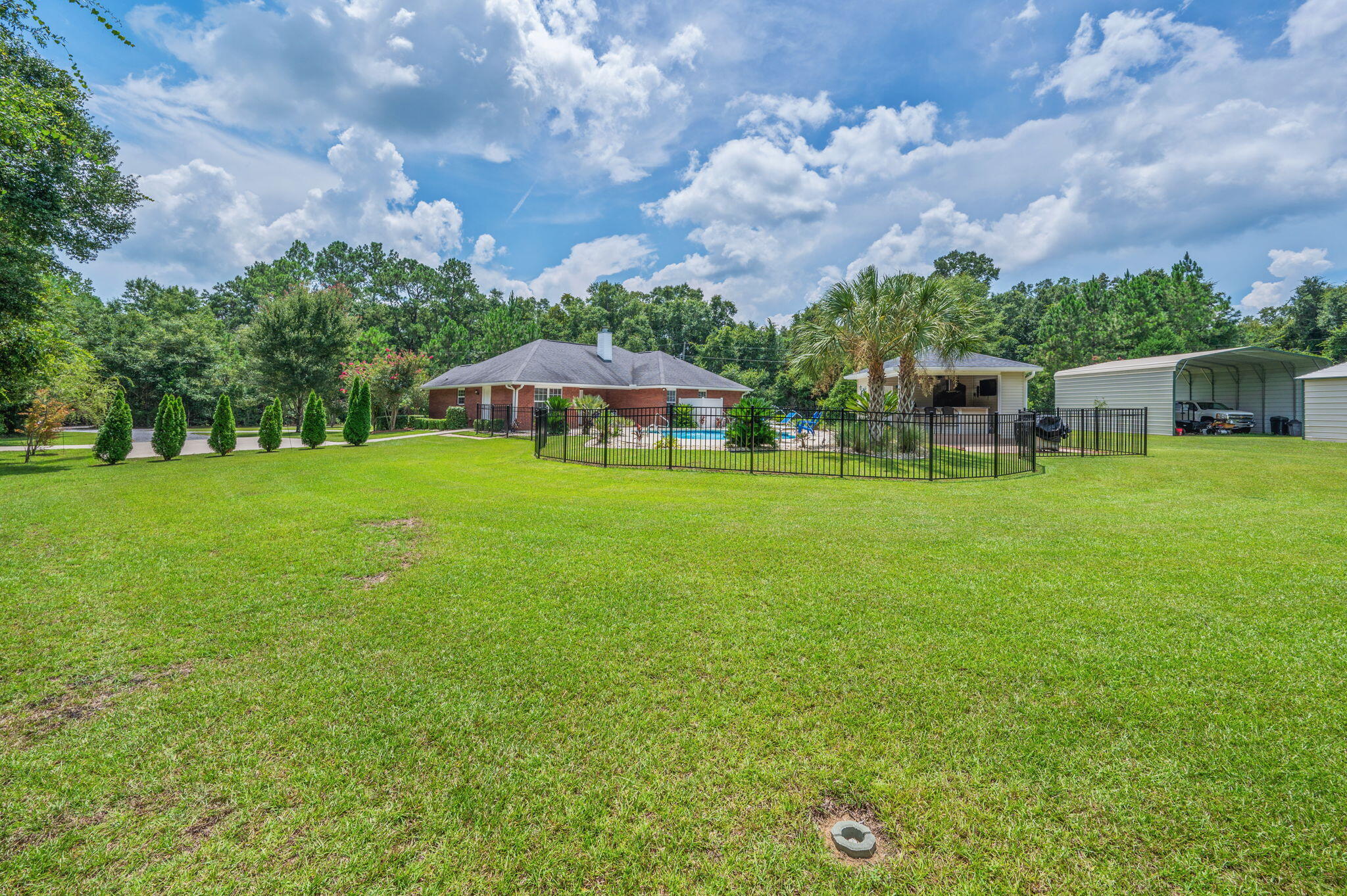 PINE VIEW - Residential