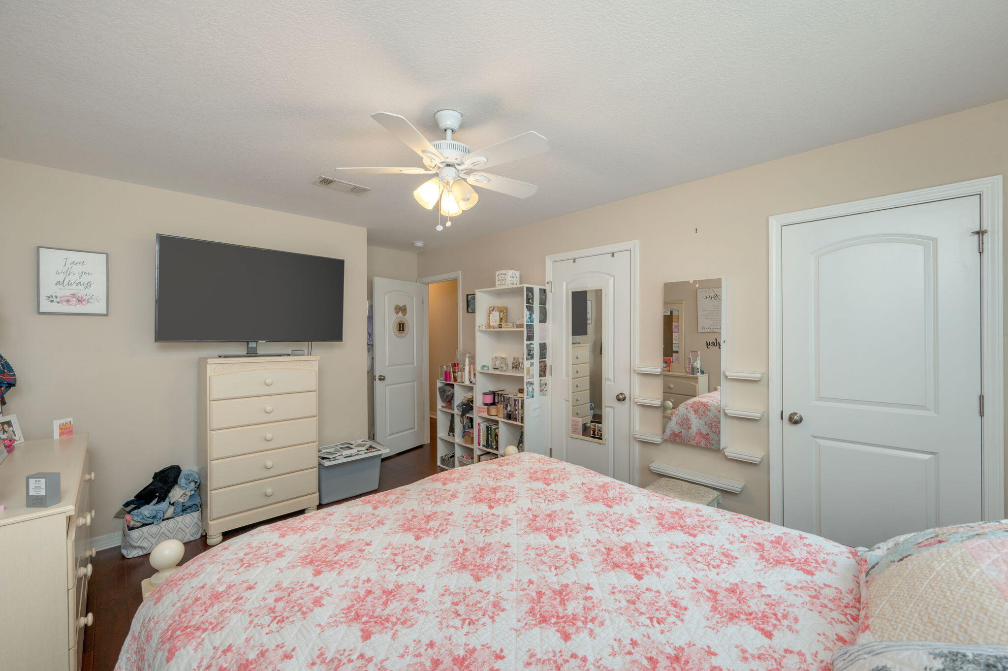 PINE VIEW - Residential