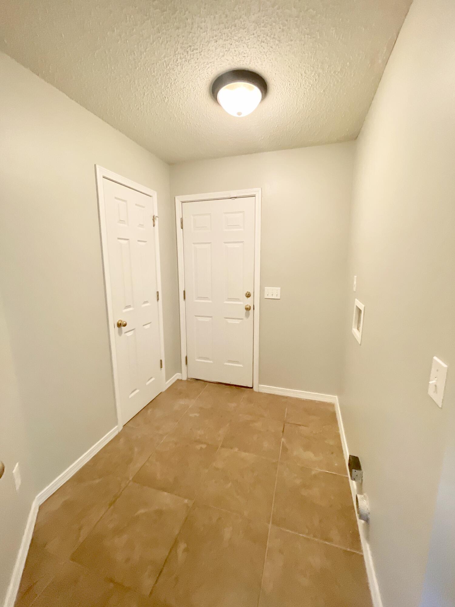 COUNTRYVIEW ESTATES 10TH ADDN - Residential