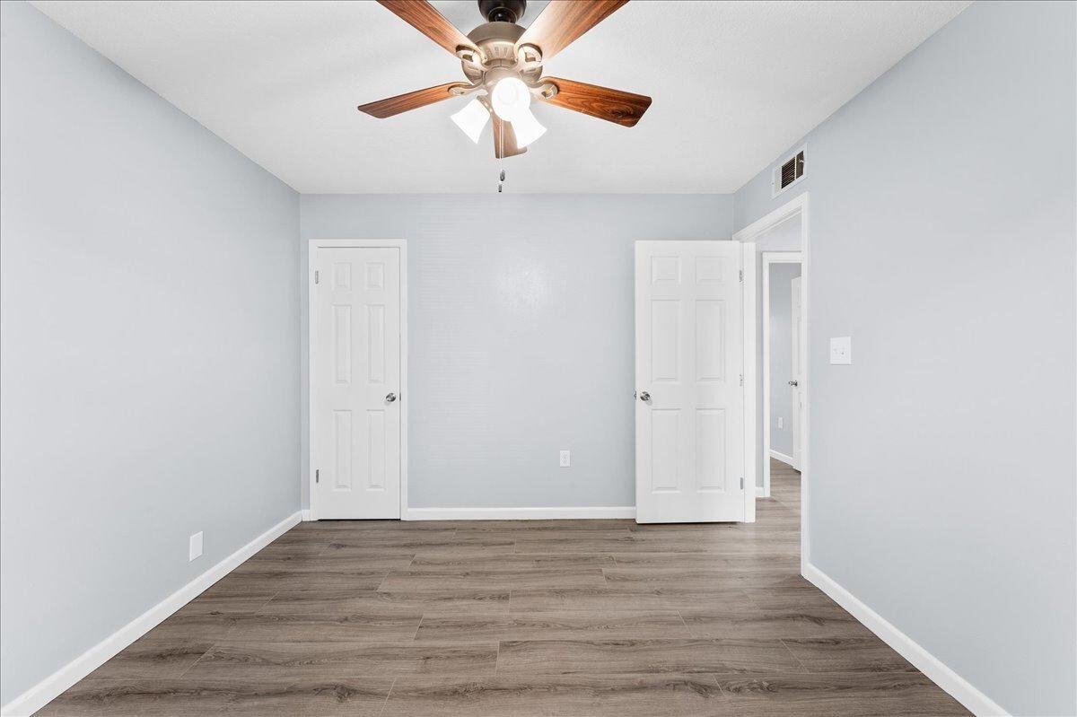 SHERWOOD FOREST - Residential Lease