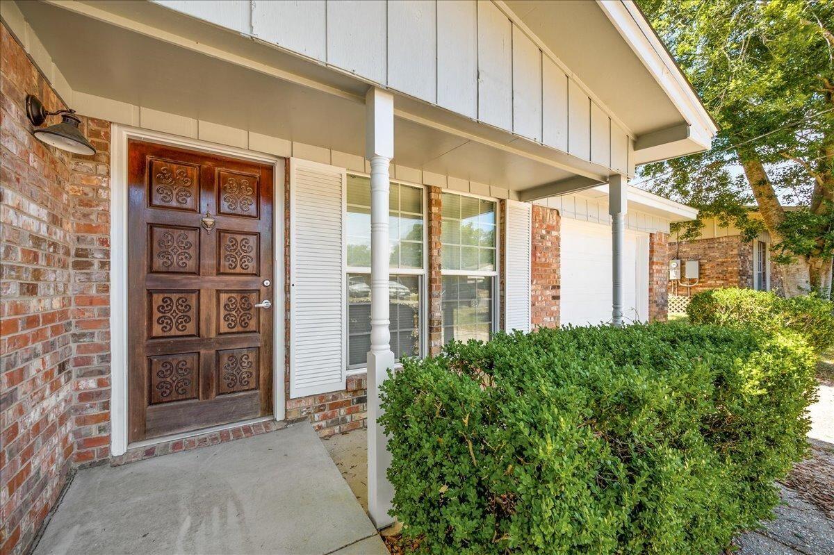 SHERWOOD FOREST - Residential Lease