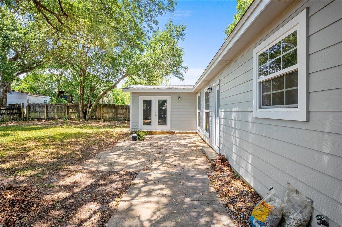 SHERWOOD FOREST - Residential Lease