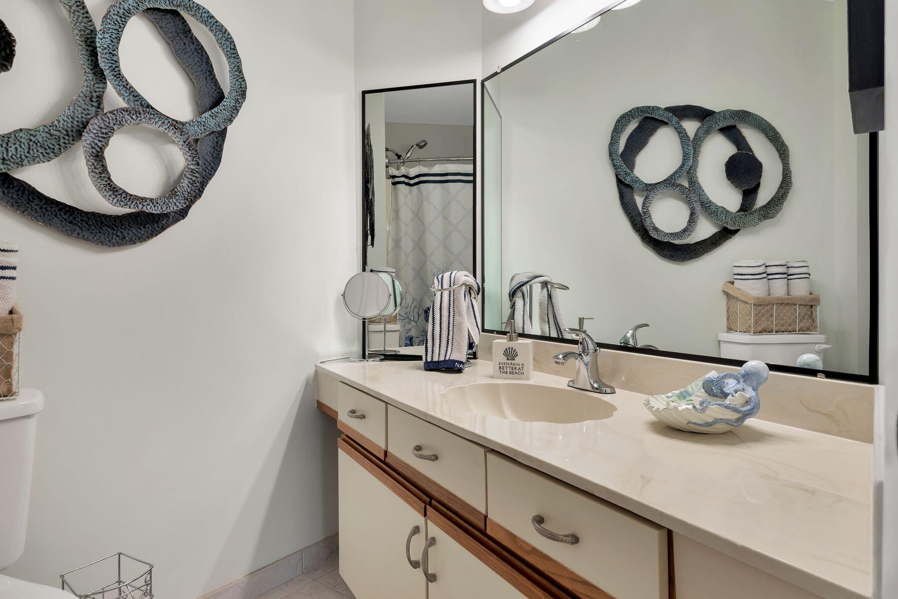 CRYSTAL VILLAGE CONDO PH 1 - Residential