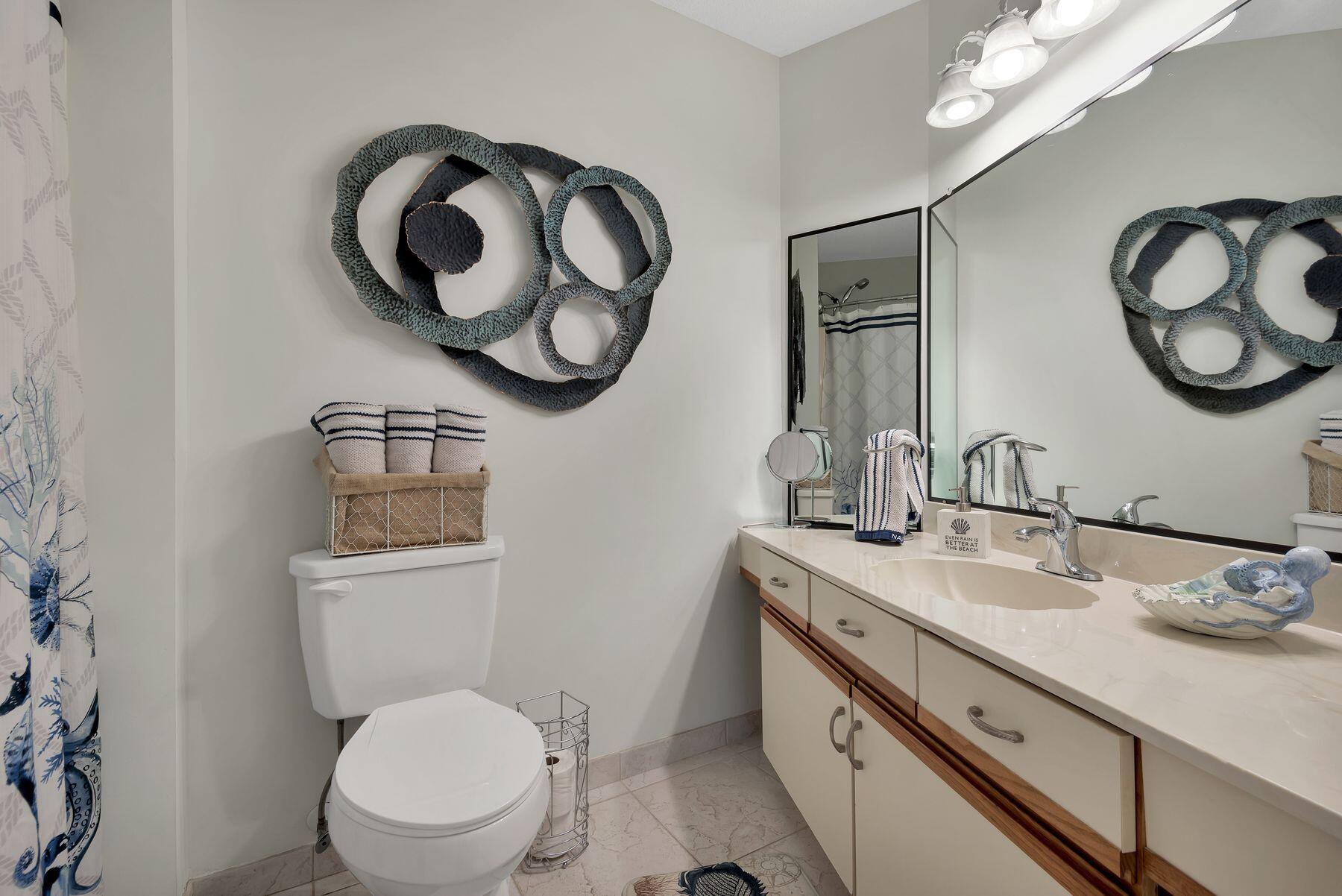 CRYSTAL VILLAGE CONDO PH 1 - Residential