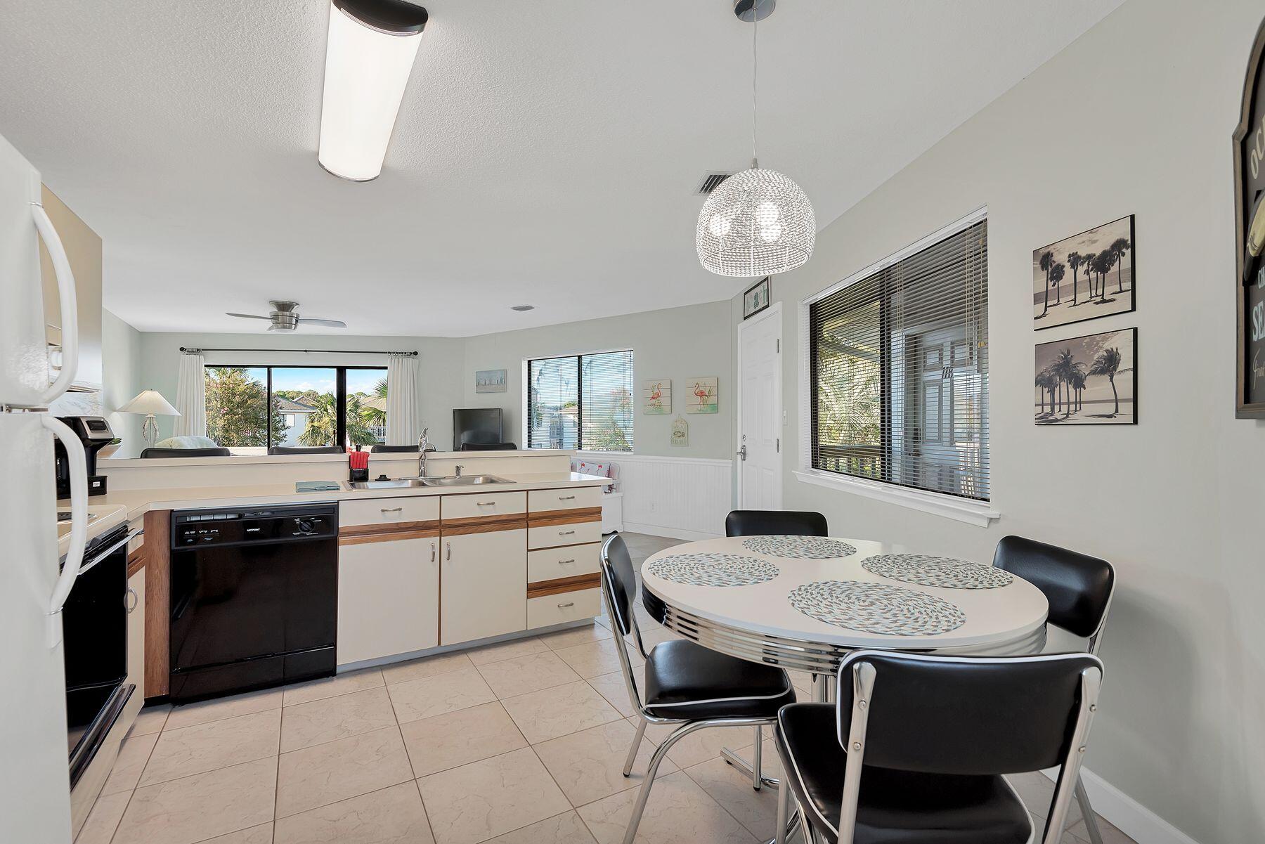 CRYSTAL VILLAGE CONDO PH 1 - Residential