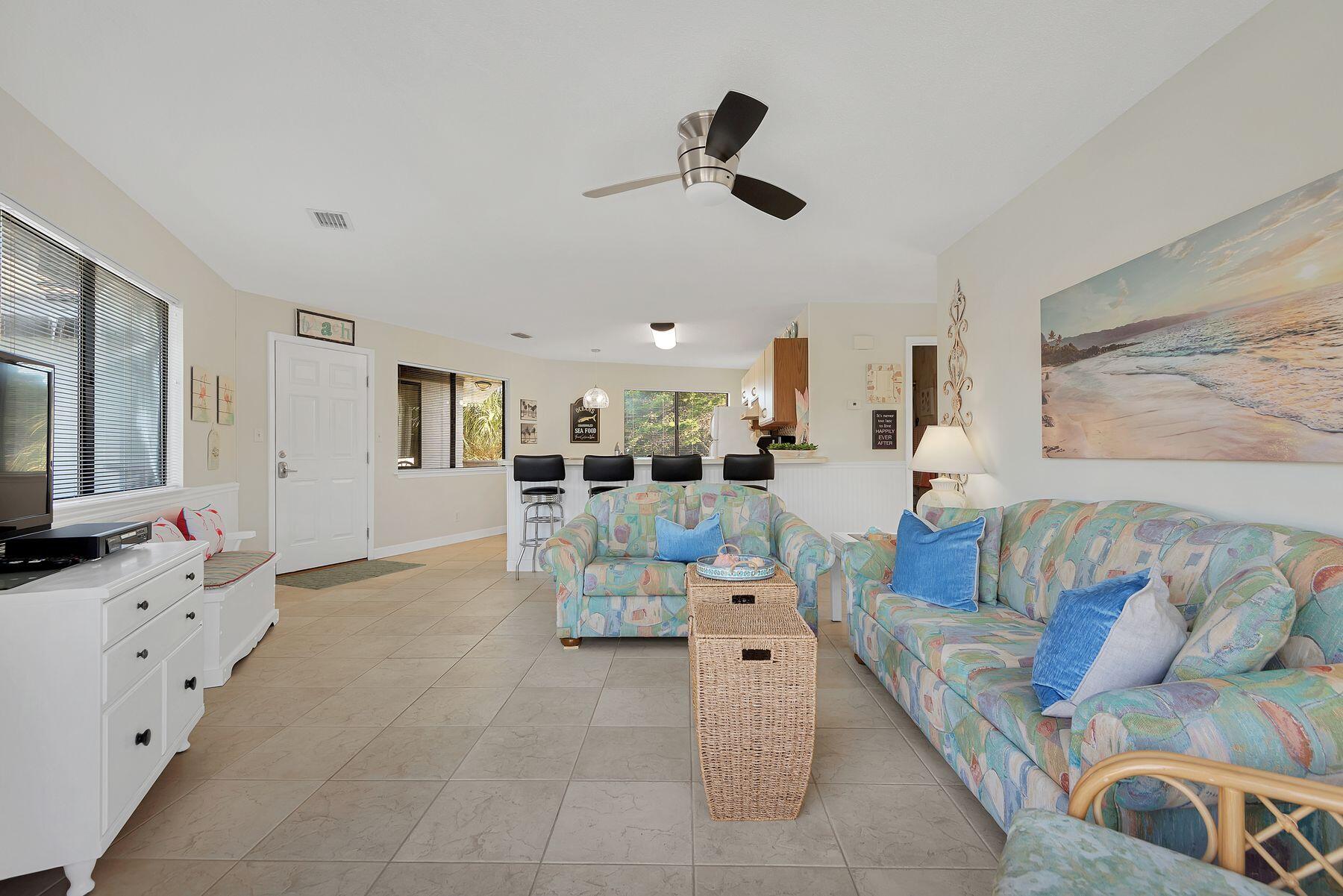 CRYSTAL VILLAGE CONDO PH 1 - Residential