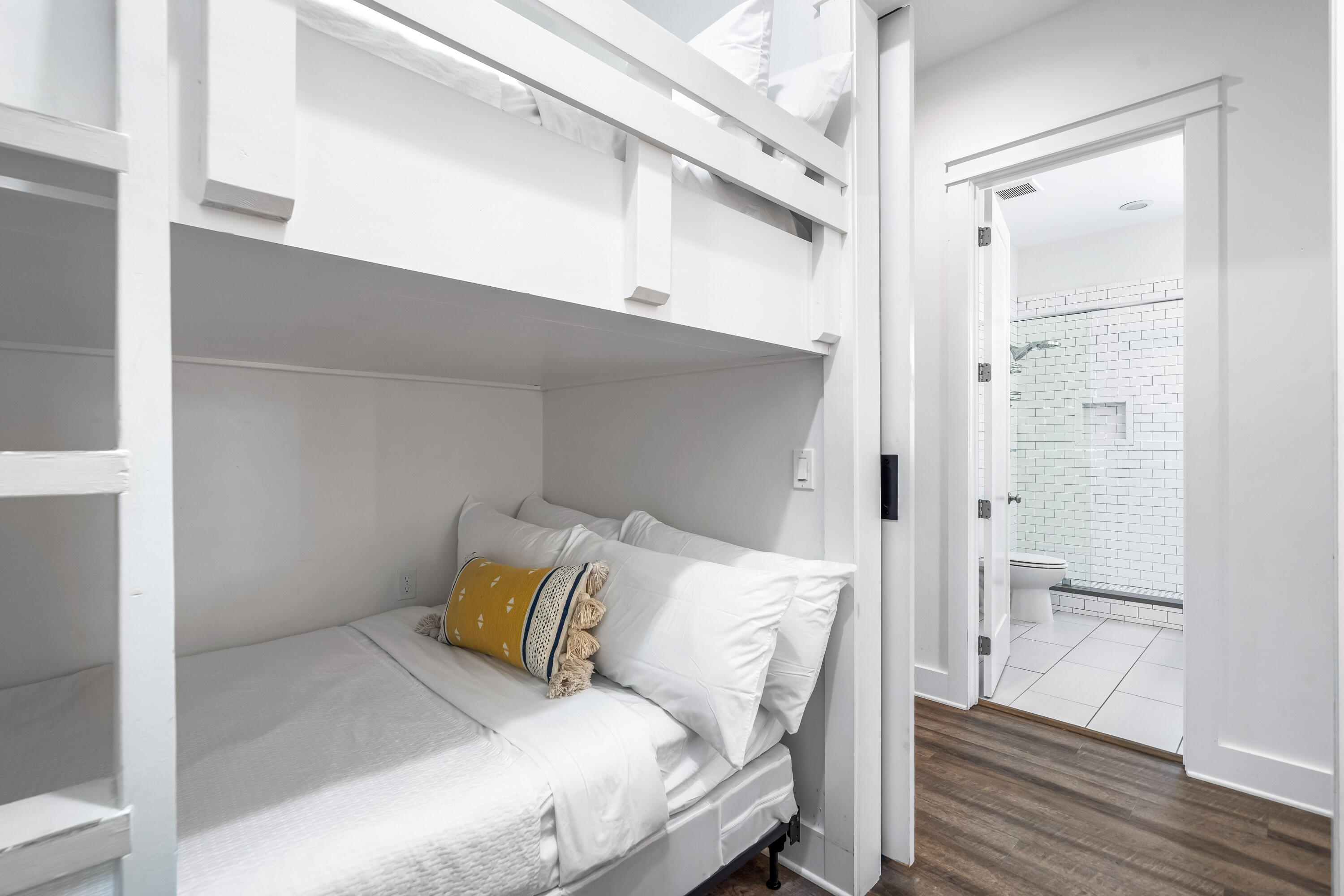 FRANGISTA BEACH - Residential