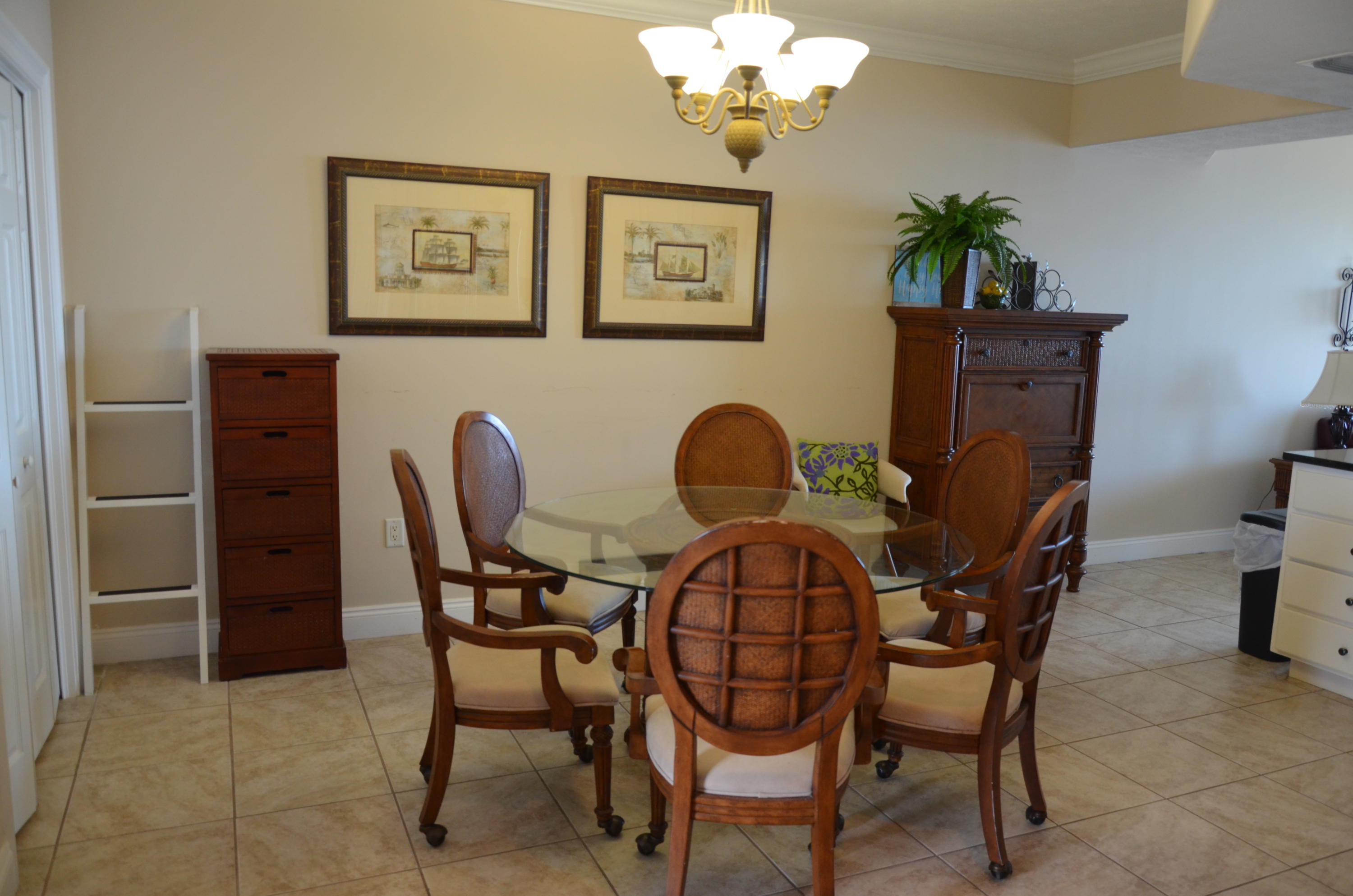 TREASURE ISLAND - Residential