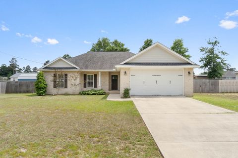 Photo of 4464 Goldfinch Way, Crestview, FL 32539 (MLS # 988395)