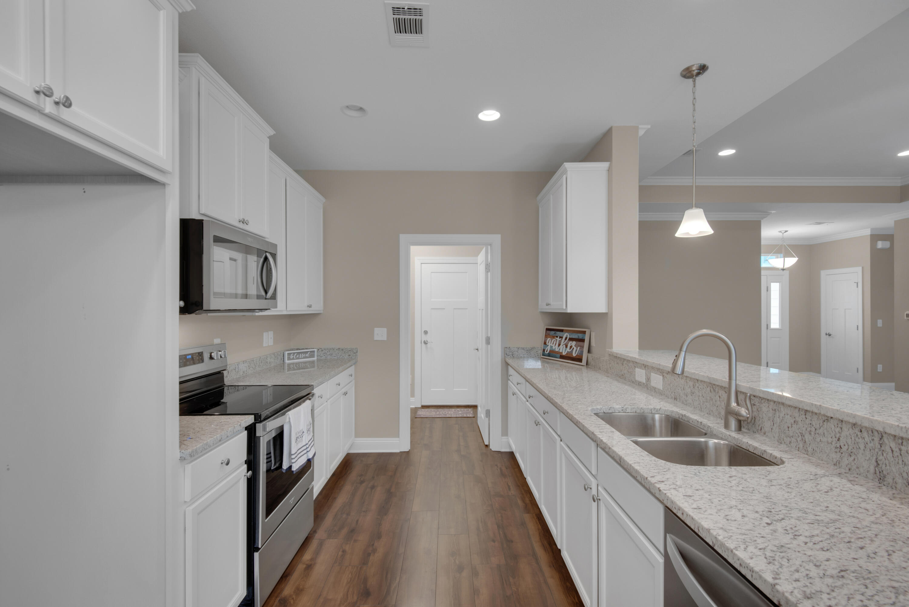 Cross Creek Estates - Residential