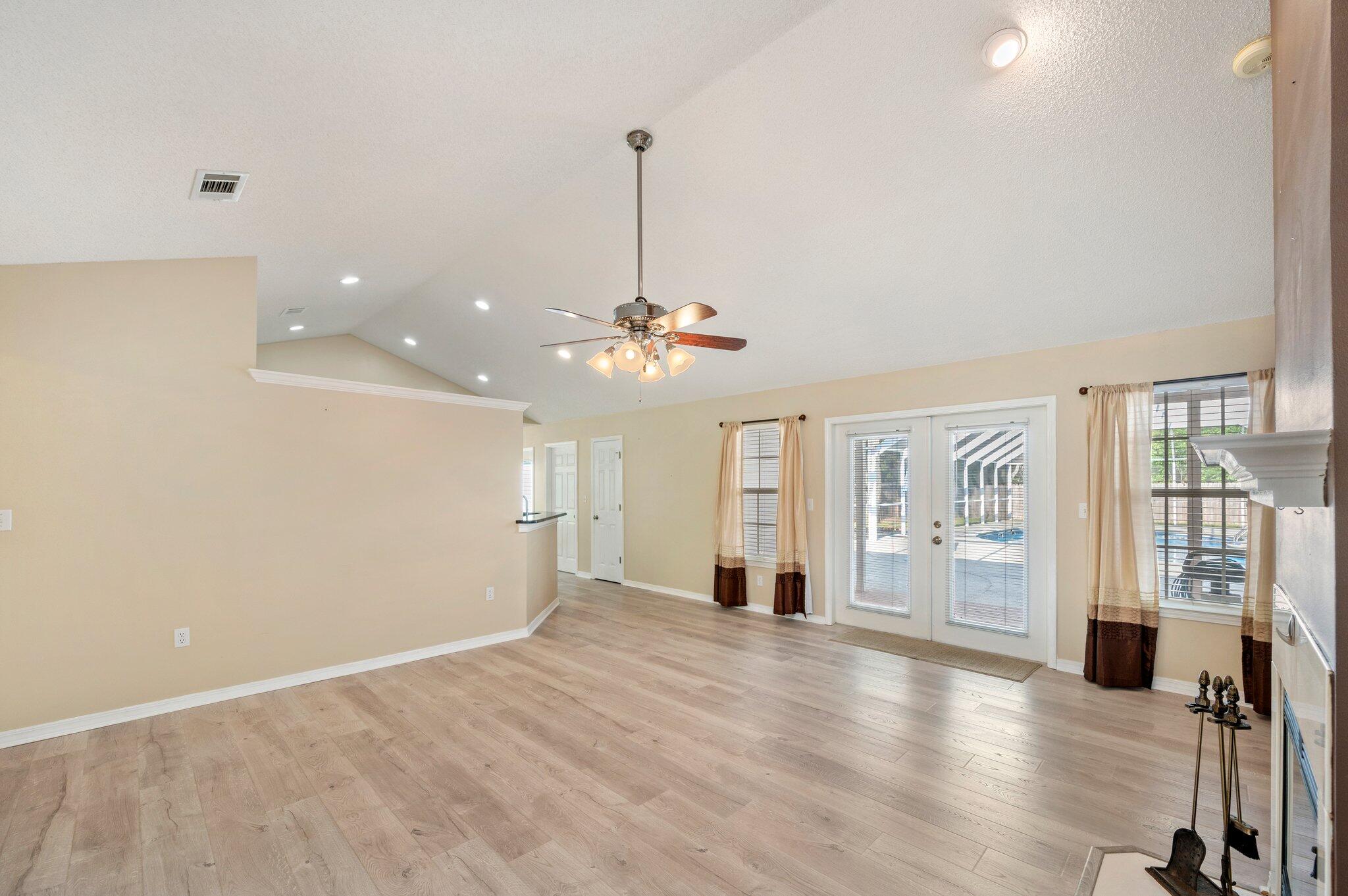 MOSSY COVE - Residential