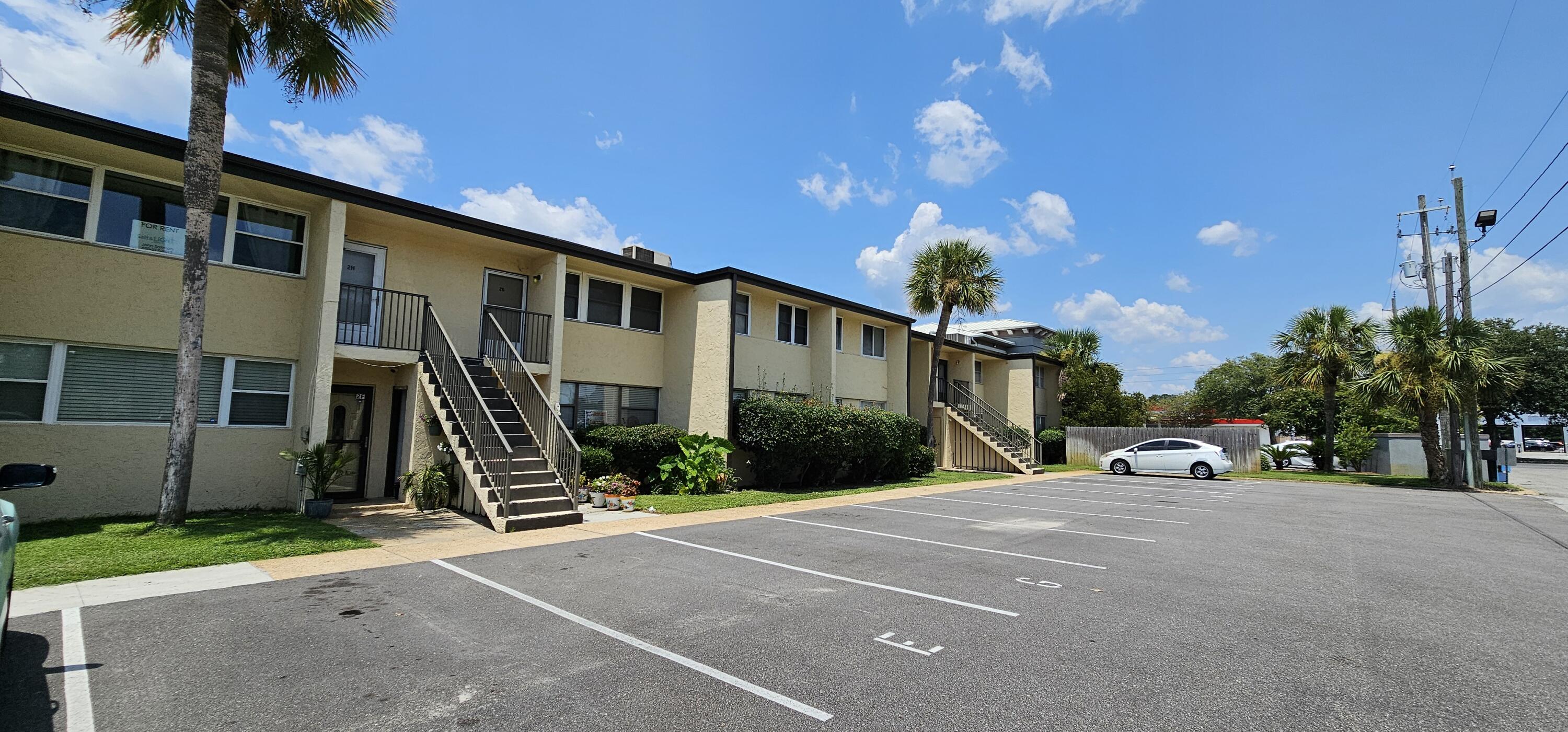 MISTY BREEZE - Residential Lease