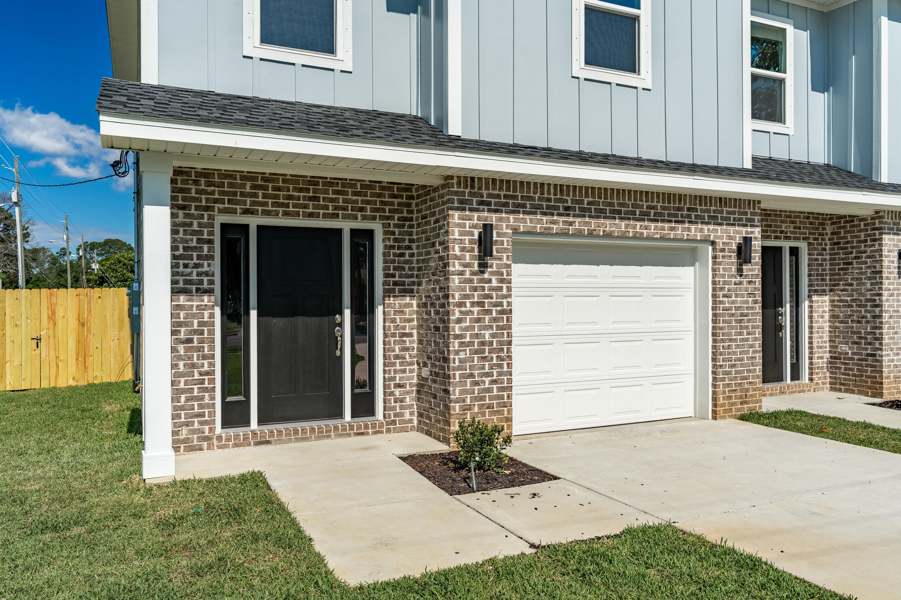 1ST ADD N HILL GARDENS LOT 7 BLK 10 - Residential