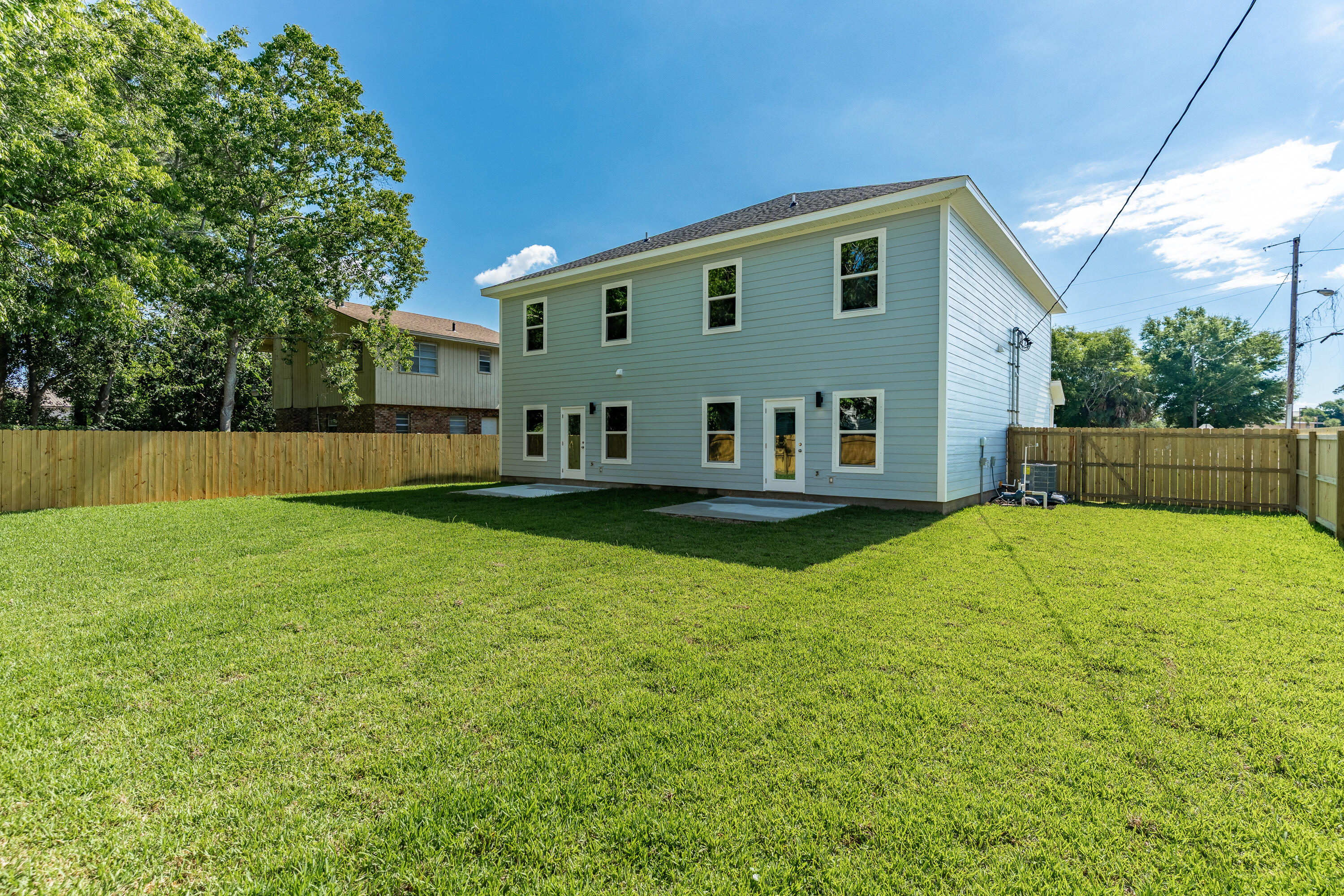 1ST ADD N HILL GARDENS LOT 7 BLK 10 - Residential