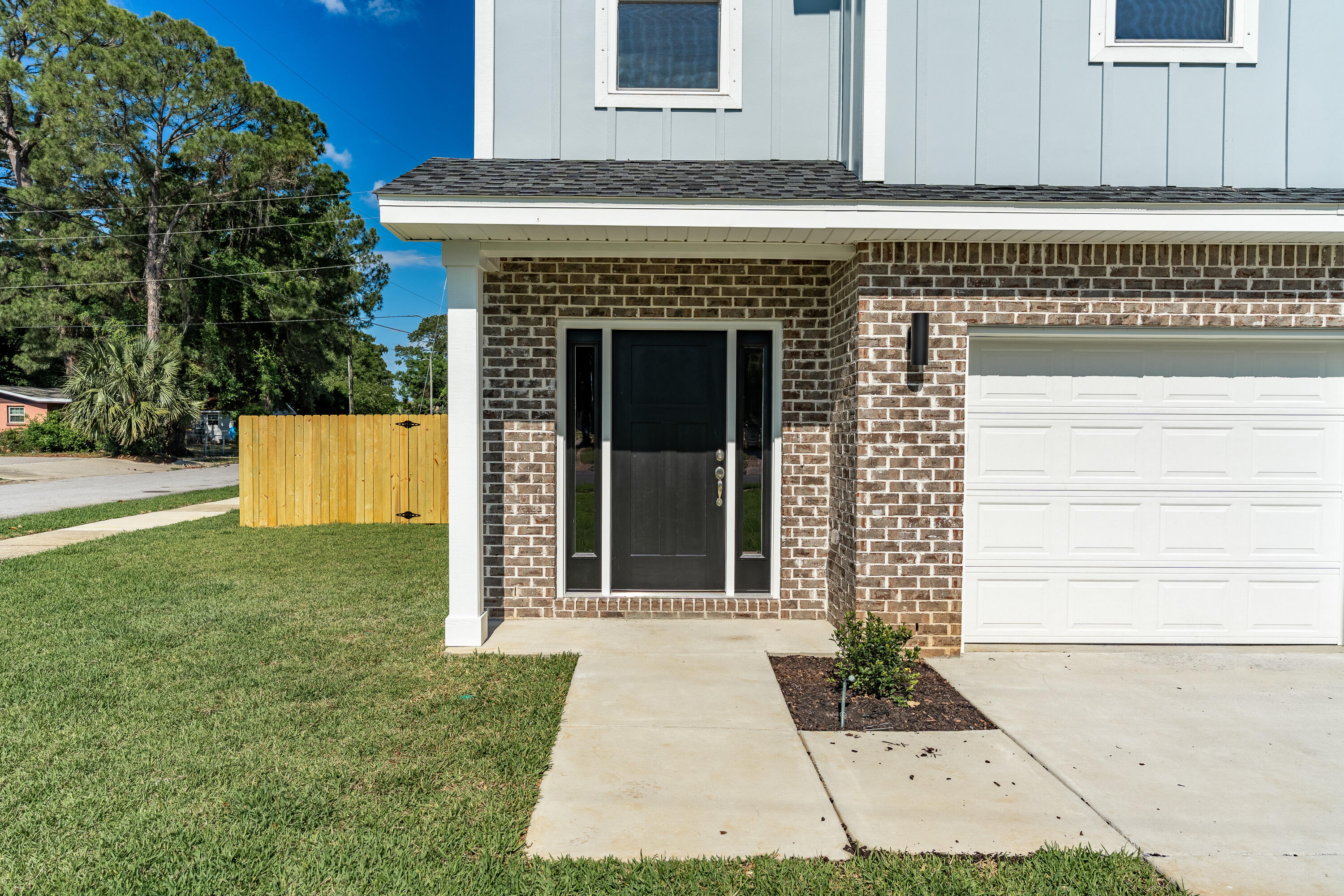 1ST ADD N HILL GARDENS LOT 7 BLK 10 - Residential