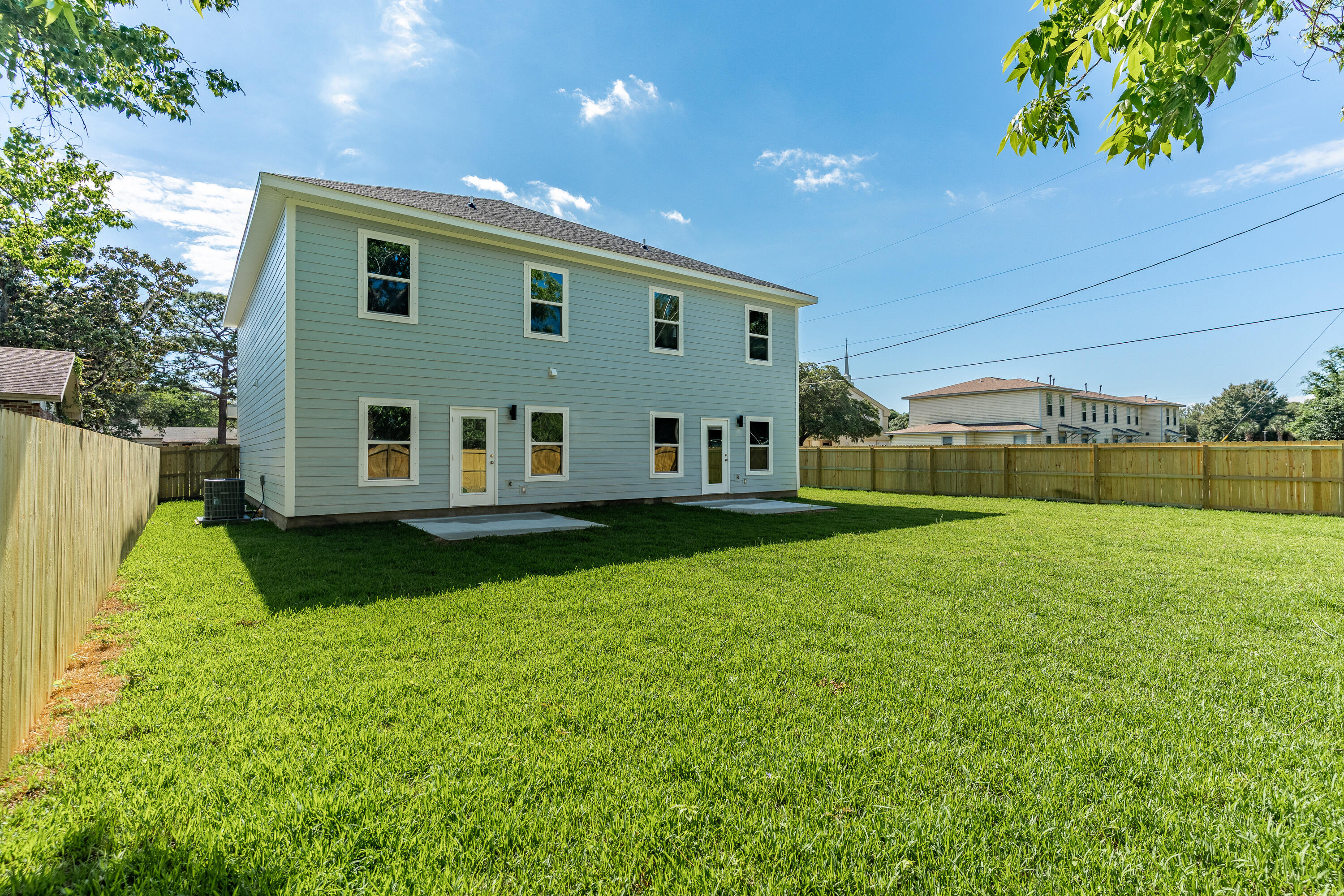 1ST ADD N HILL GARDENS LOT 7 BLK 10 - Residential