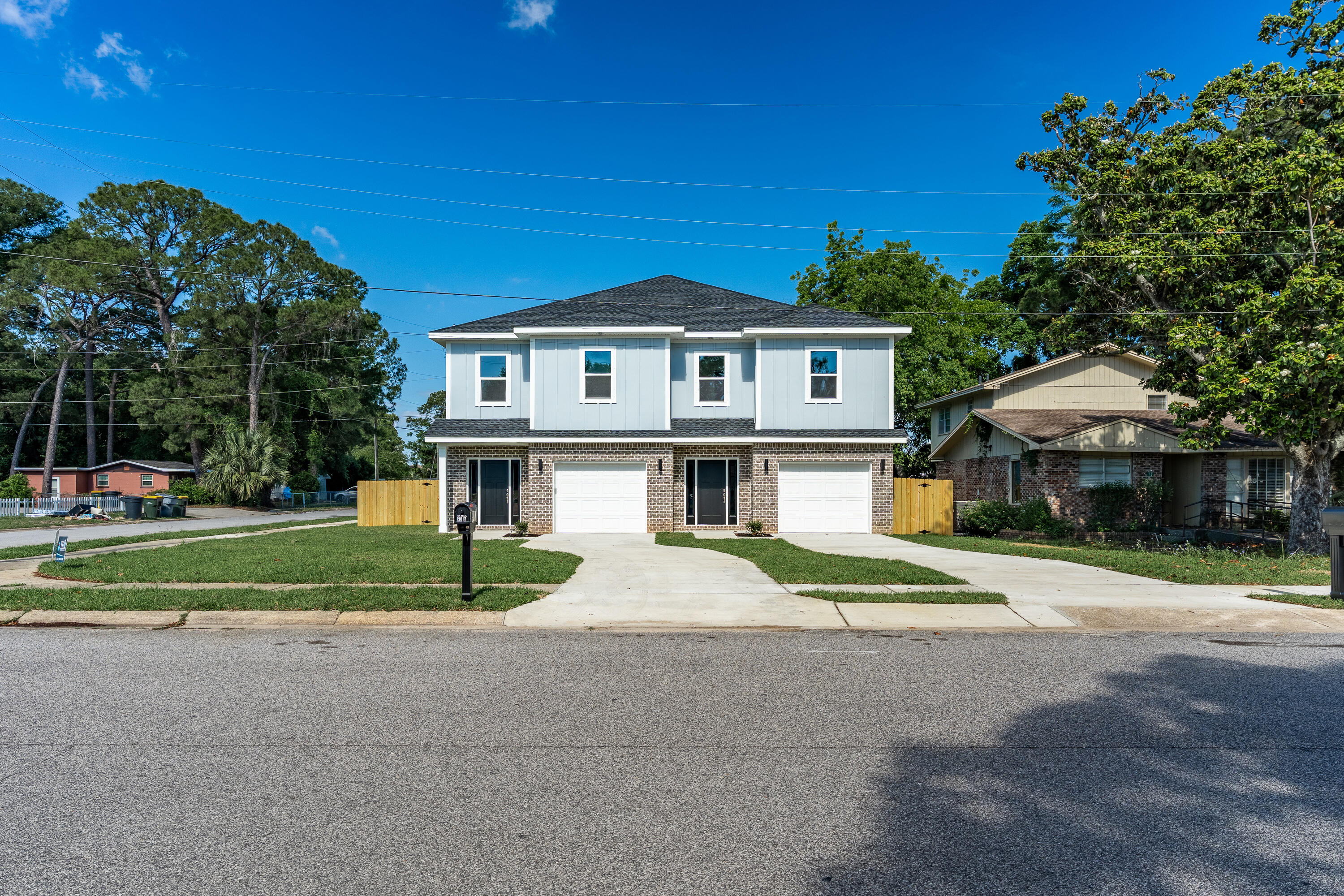 1ST ADD N HILL GARDENS LOT 7 BLK 10 - Residential