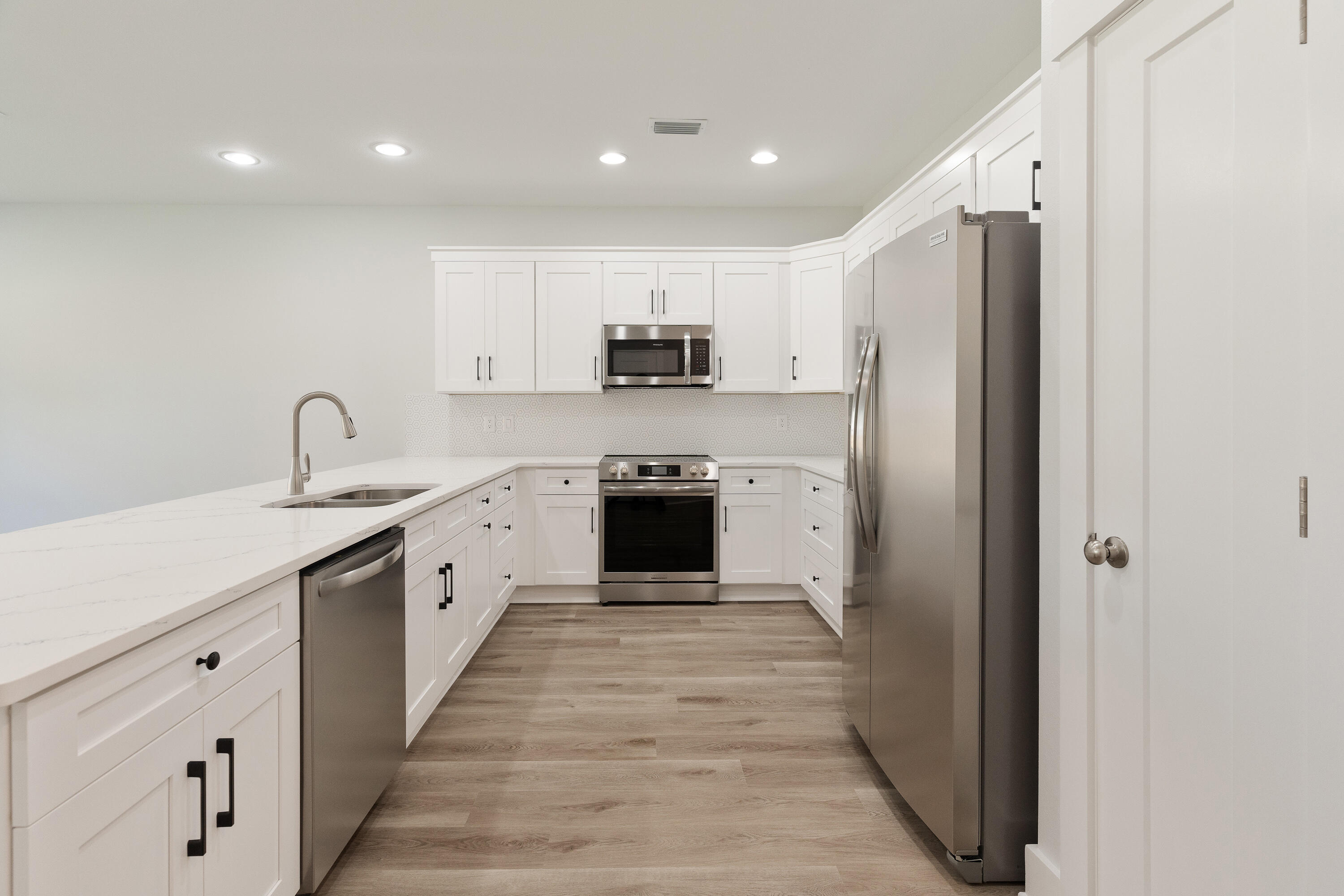 1ST ADD N HILL GARDENS LOT 7 BLK 10 - Residential