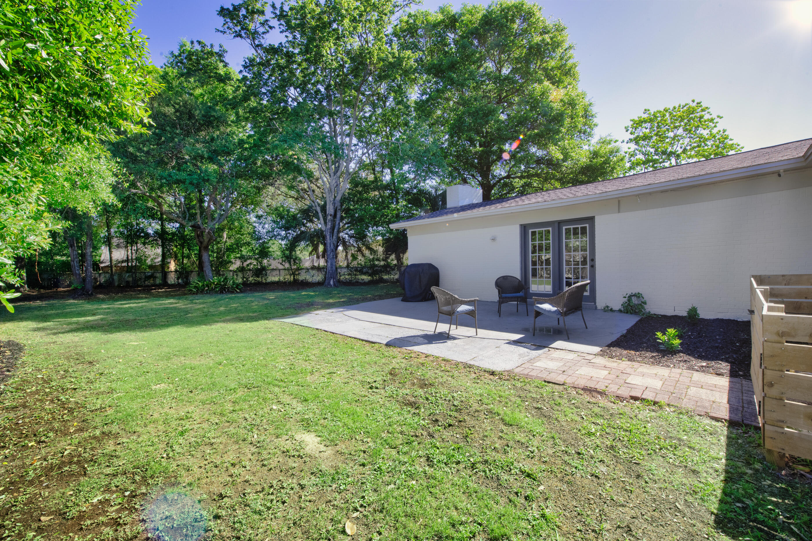 BAYOU WOODS - Residential