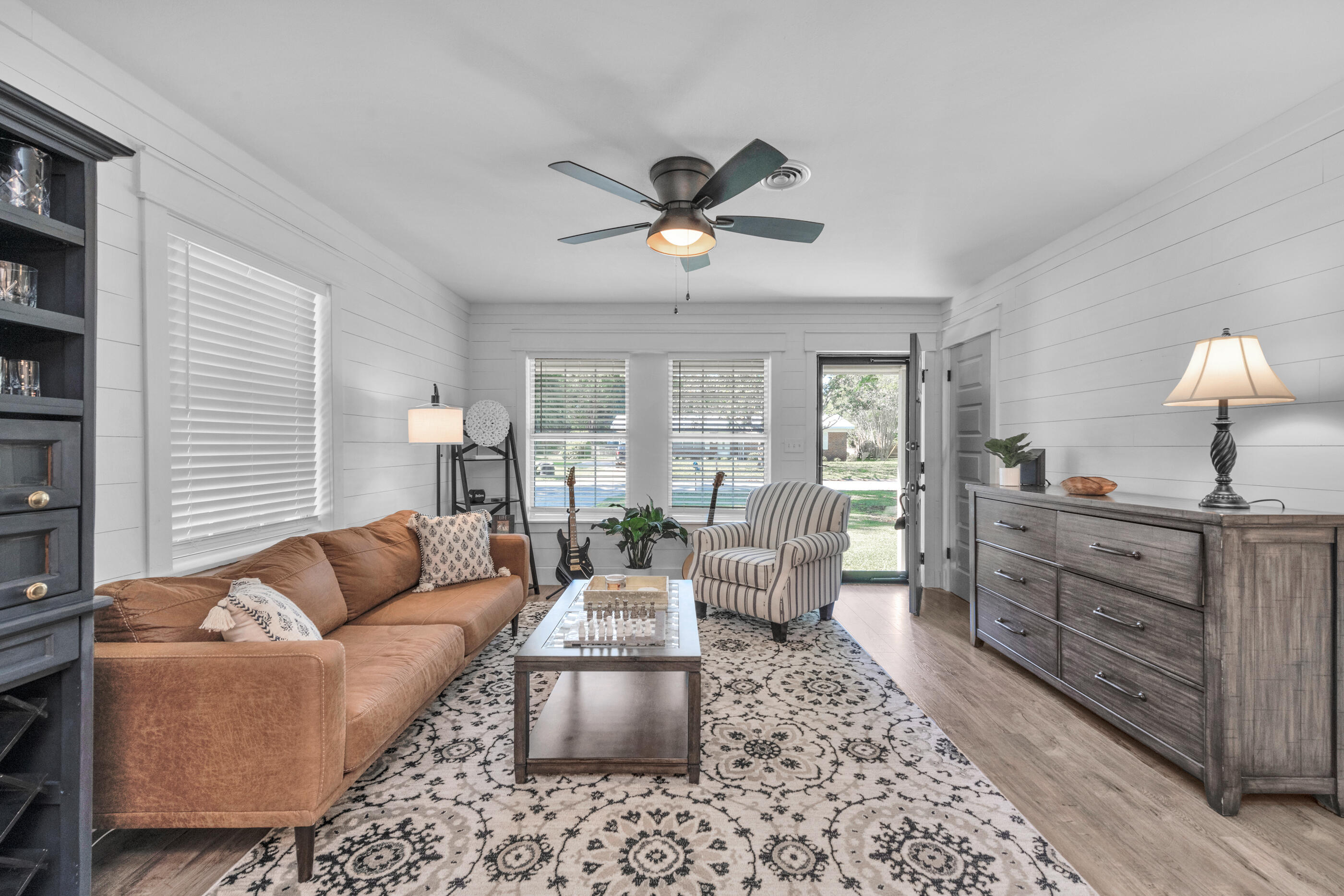 BAYOU WOODS - Residential