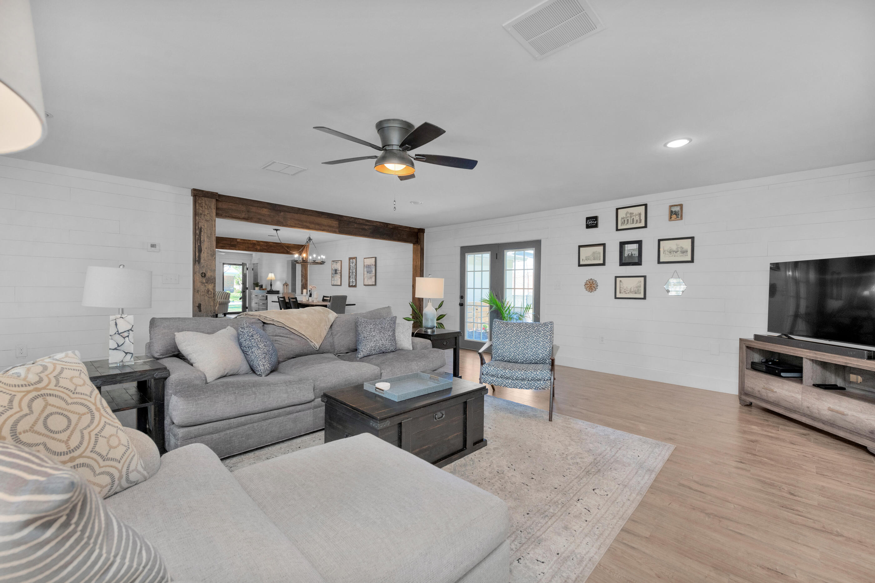 BAYOU WOODS - Residential