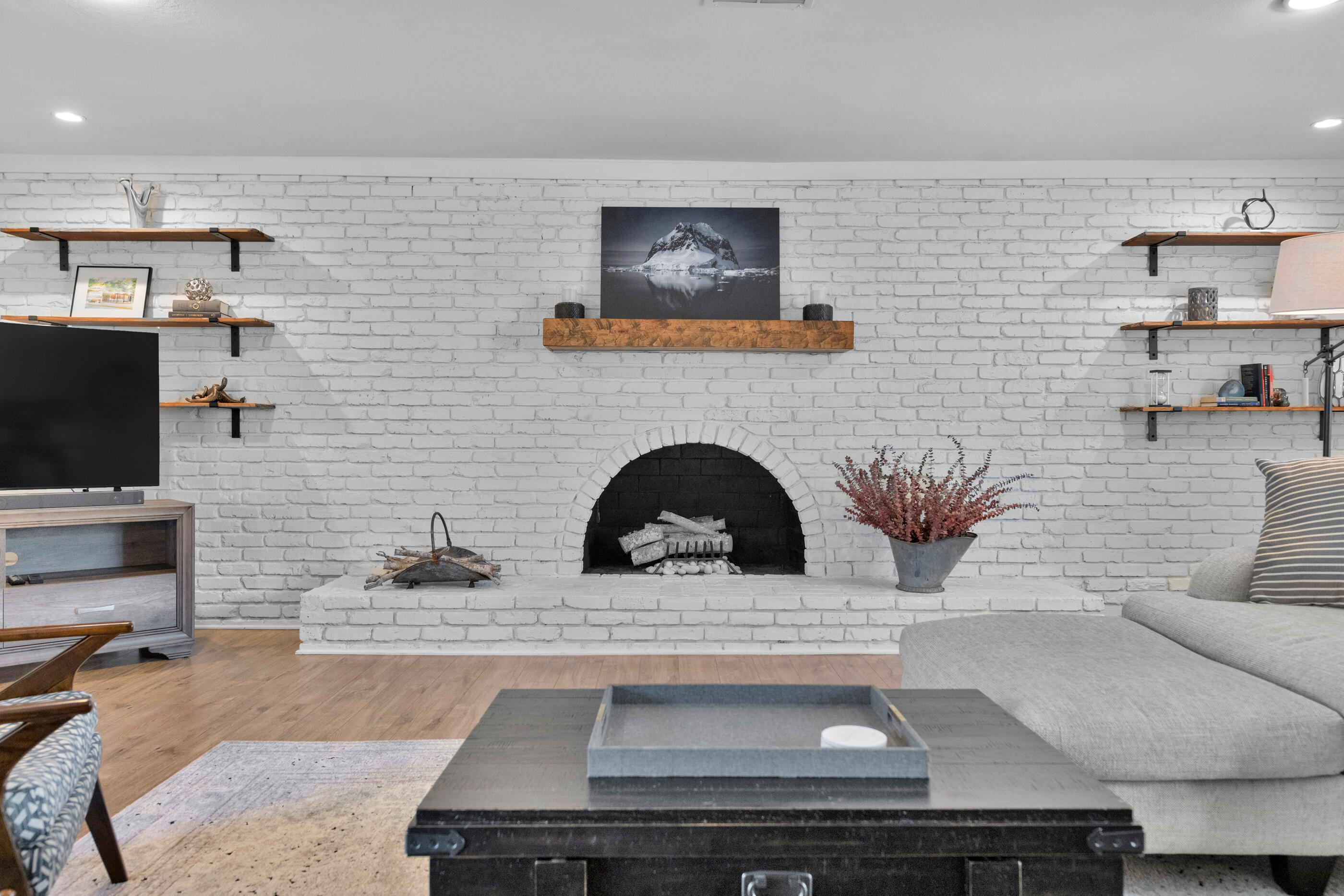 BAYOU WOODS - Residential