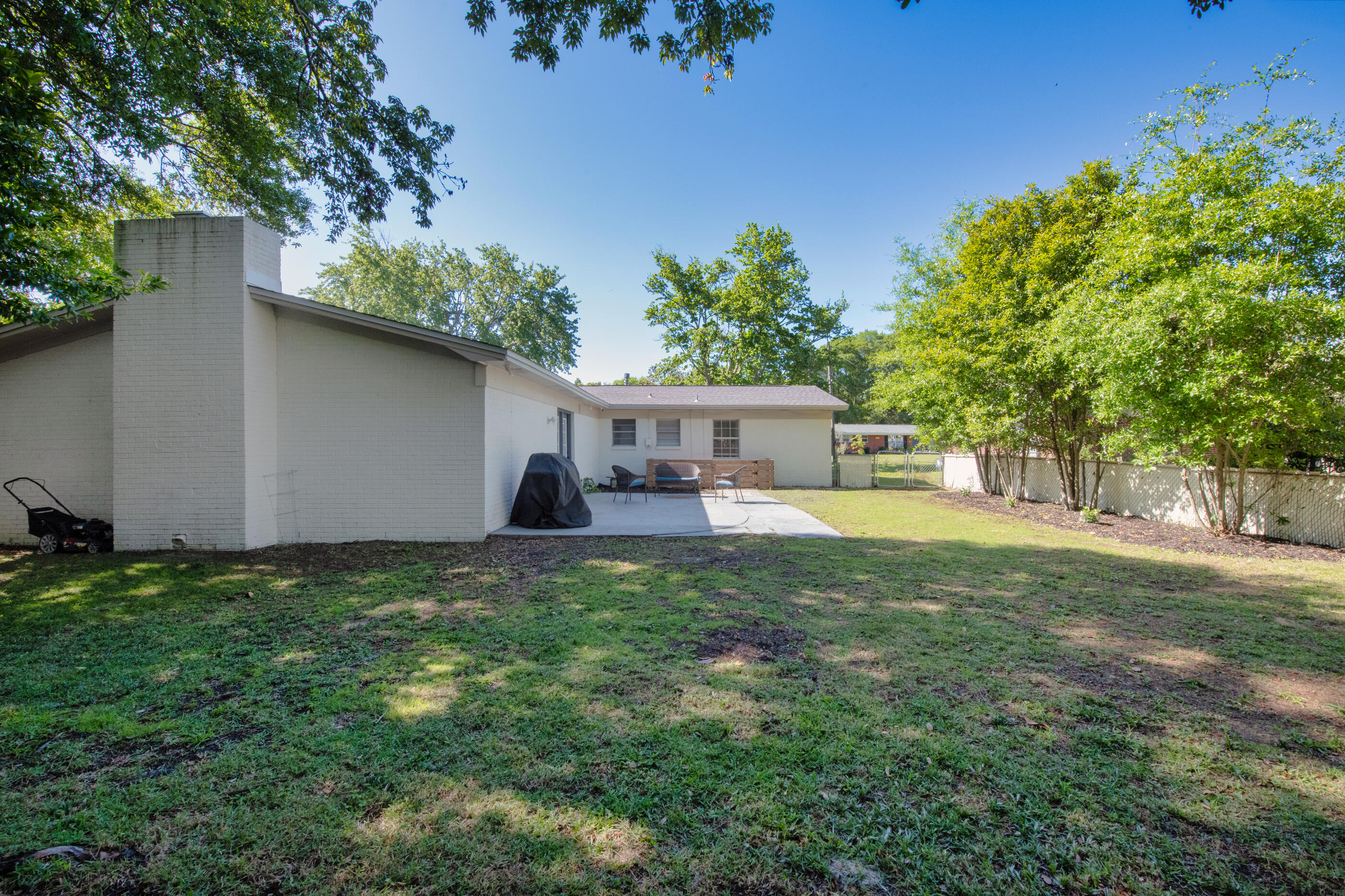BAYOU WOODS - Residential