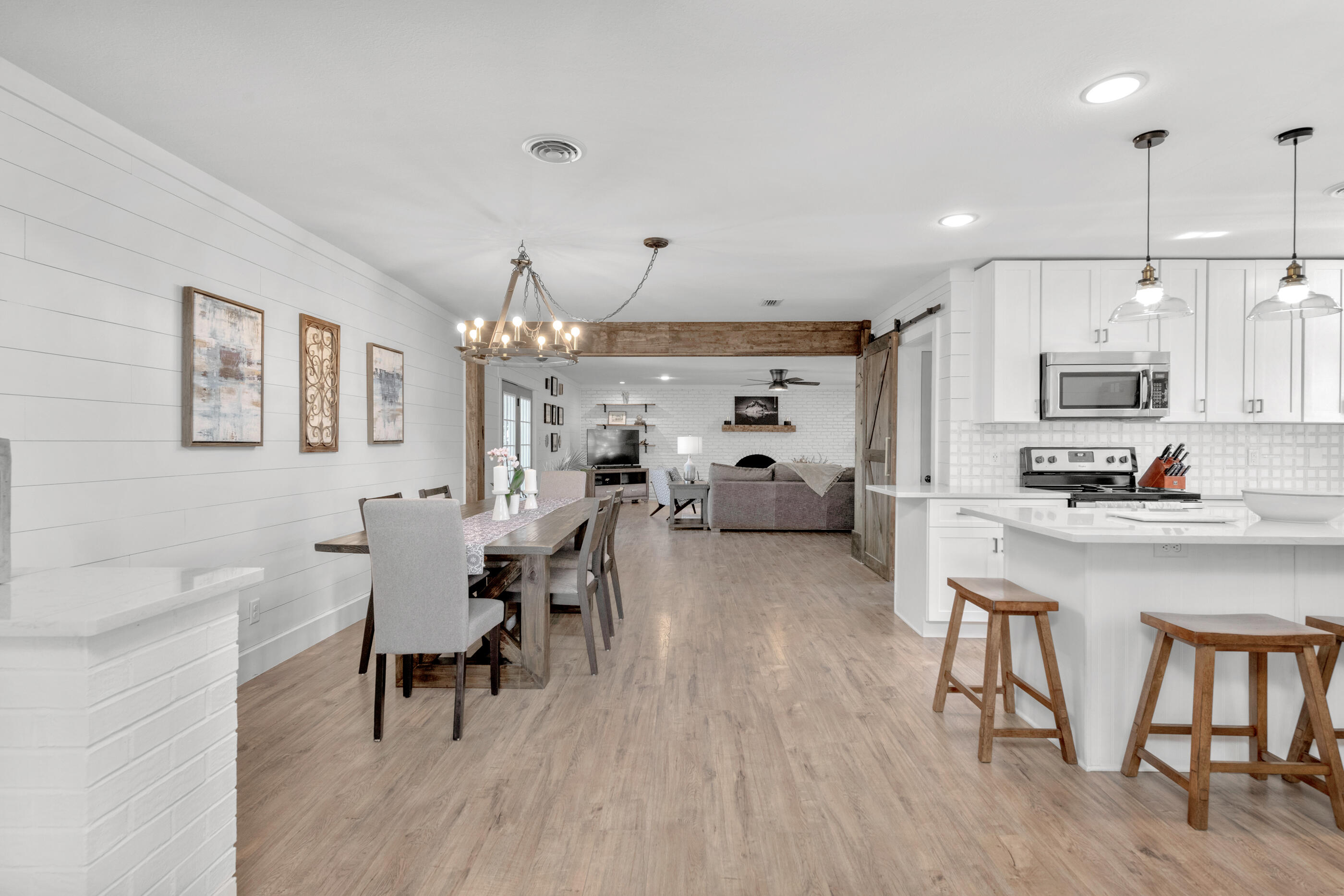 BAYOU WOODS - Residential