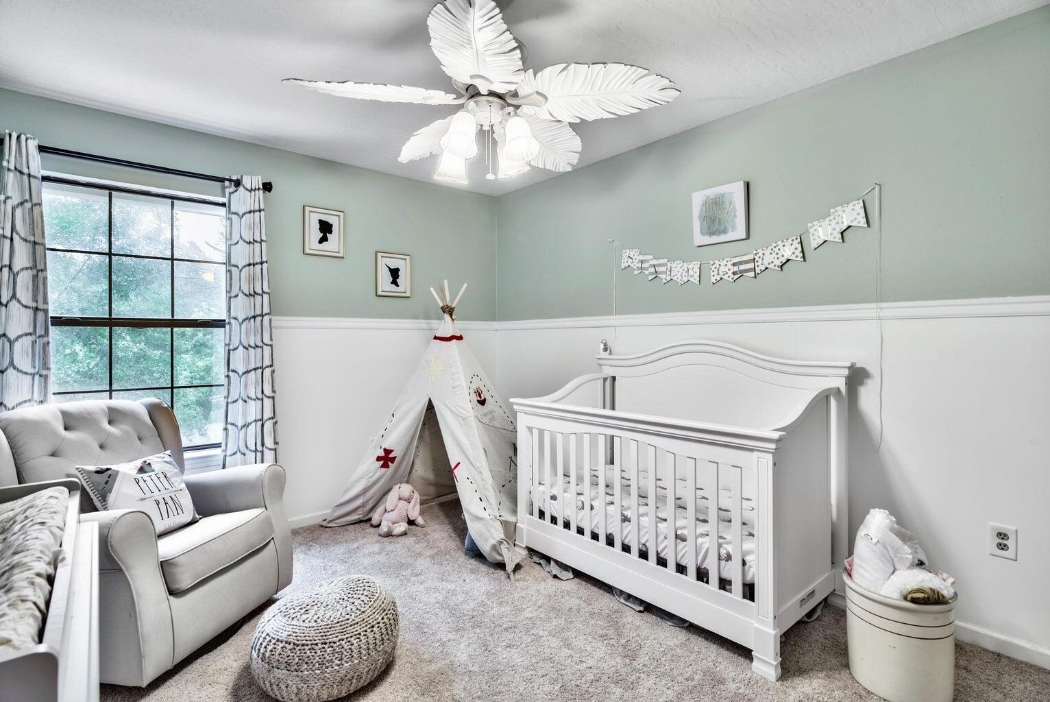 ROCKY BAYOU COUNTRY CLUB ESTATES 4 - Residential Lease