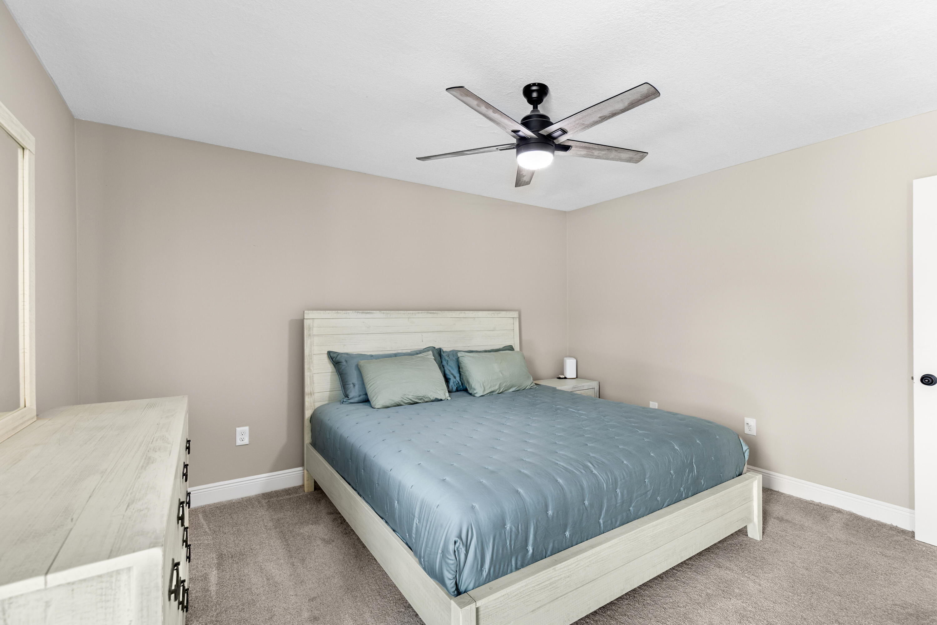 Port Dixie - Residential