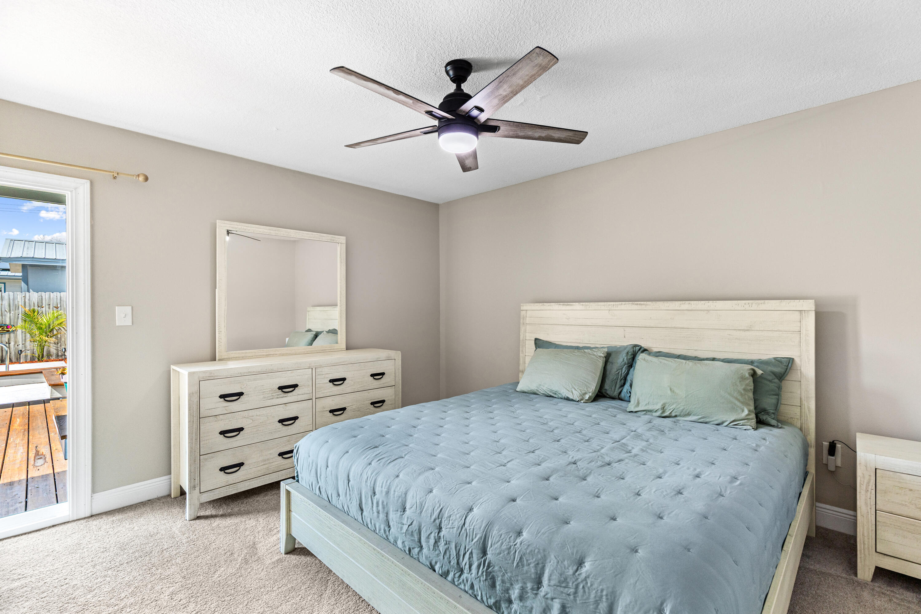 Port Dixie - Residential