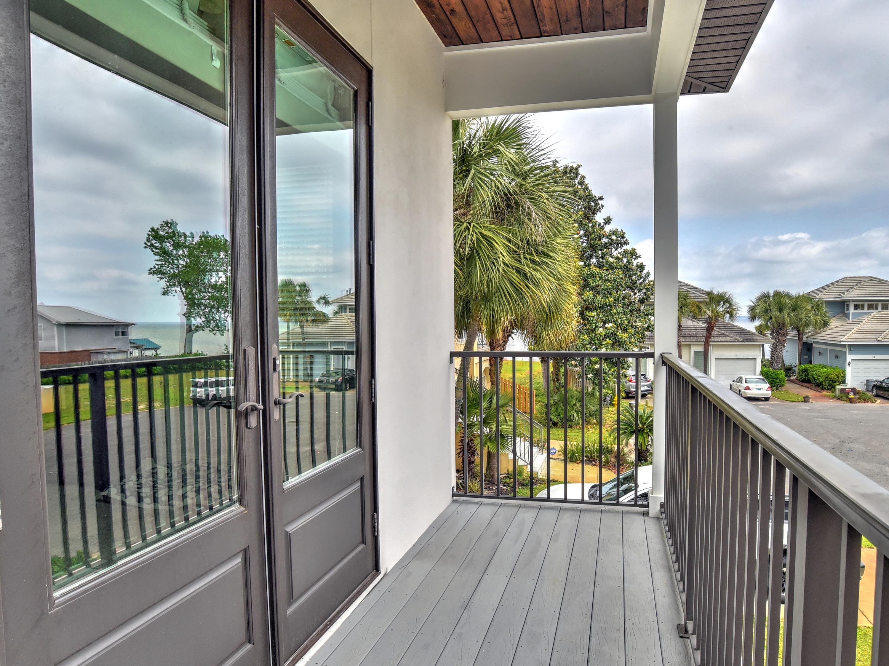 BAYSHORE GARDENS - Residential