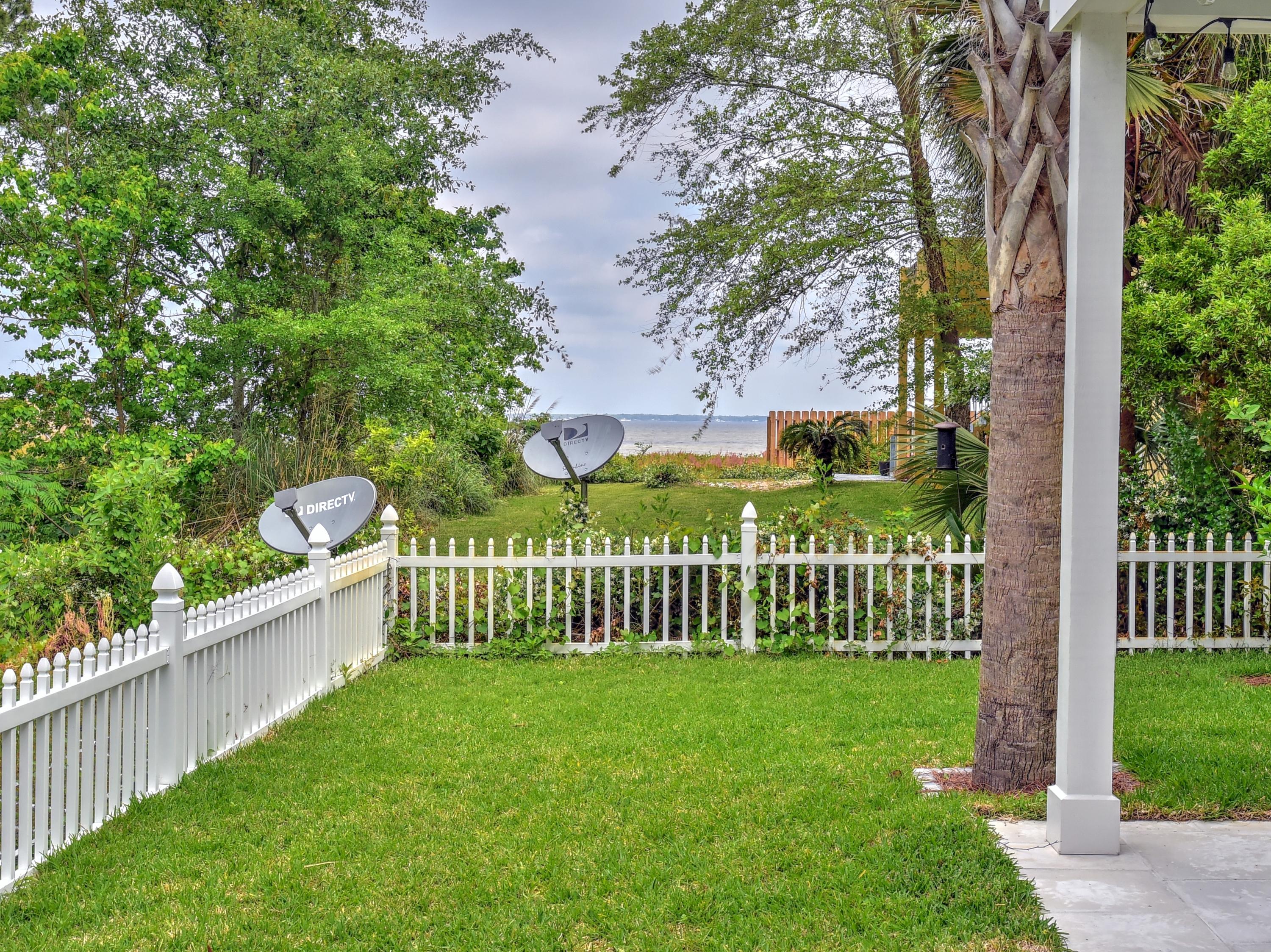 BAYSHORE GARDENS - Residential